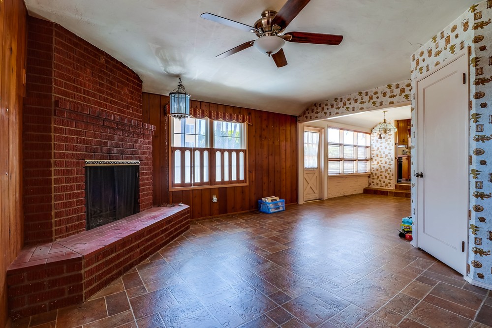 Virtual tour photo 11 of 41 for 1880 Oliver Ave