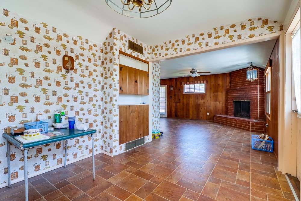 Virtual tour photo 15 of 41 for 1880 Oliver Ave