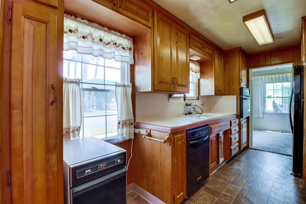Virtual tour photo 19 of 41 for 1880 Oliver Ave