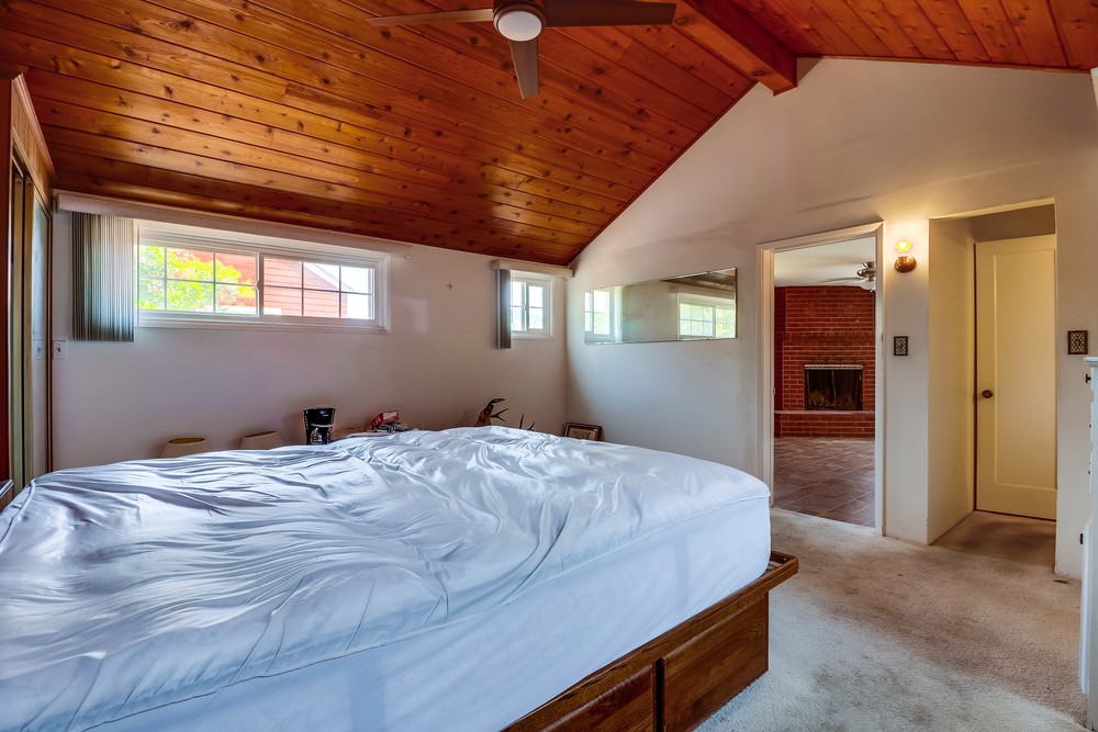 Virtual tour photo 24 of 41 for 1880 Oliver Ave