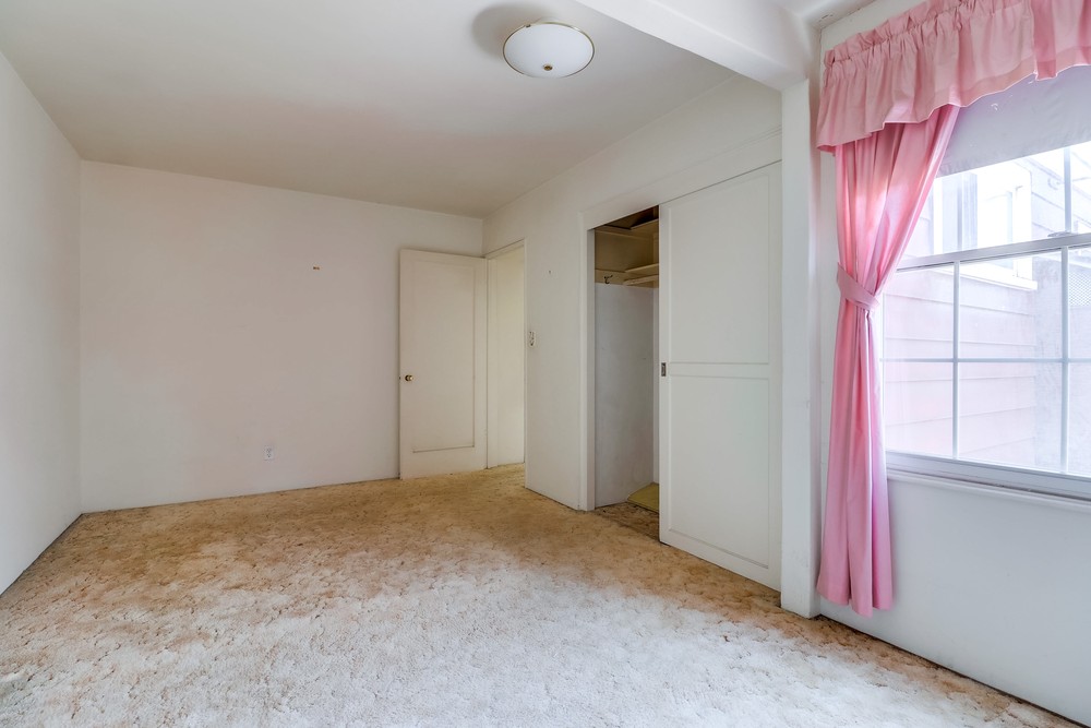 Virtual tour photo 27 of 41 for 1880 Oliver Ave