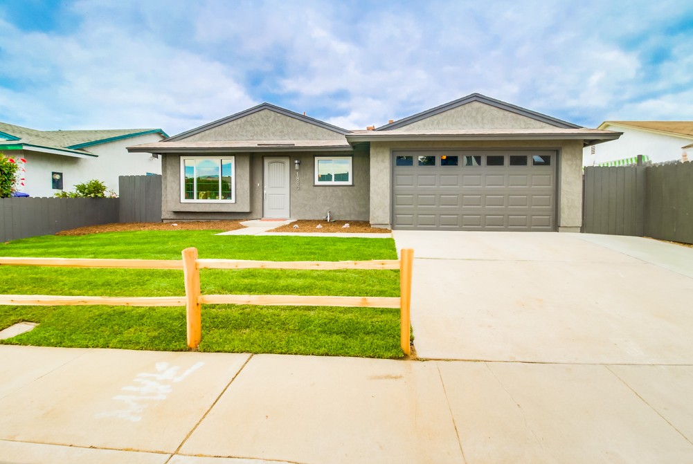 Virtual tour photo 3 of 45 for 1880 Thelborn Way