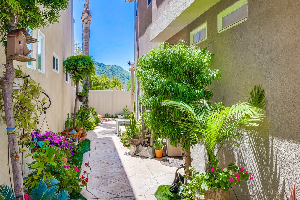 Virtual tour photo 4 of 42 for 18861 Caminito Cantilena UNIT 36