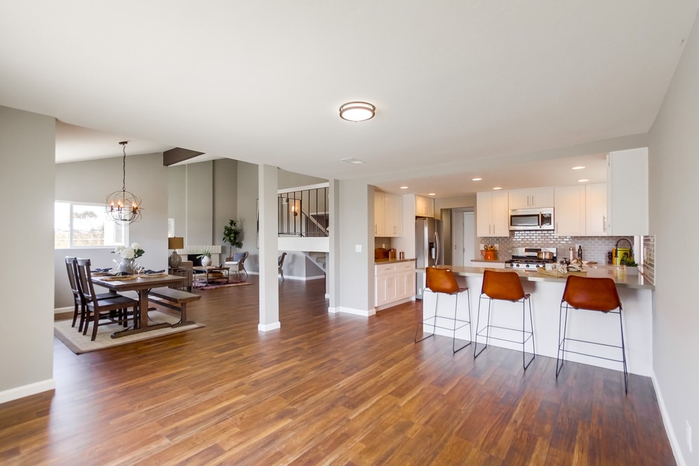 Virtual tour photo 17 of 53 for 1898 Ballina Dr San Diego