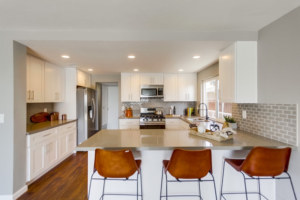 Virtual tour photo 18 of 53 for 1898 Ballina Dr San Diego