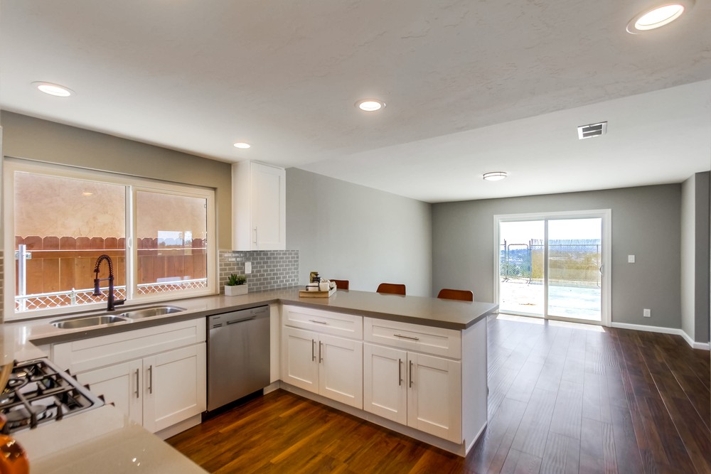 Virtual tour photo 23 of 53 for 1898 Ballina Dr San Diego