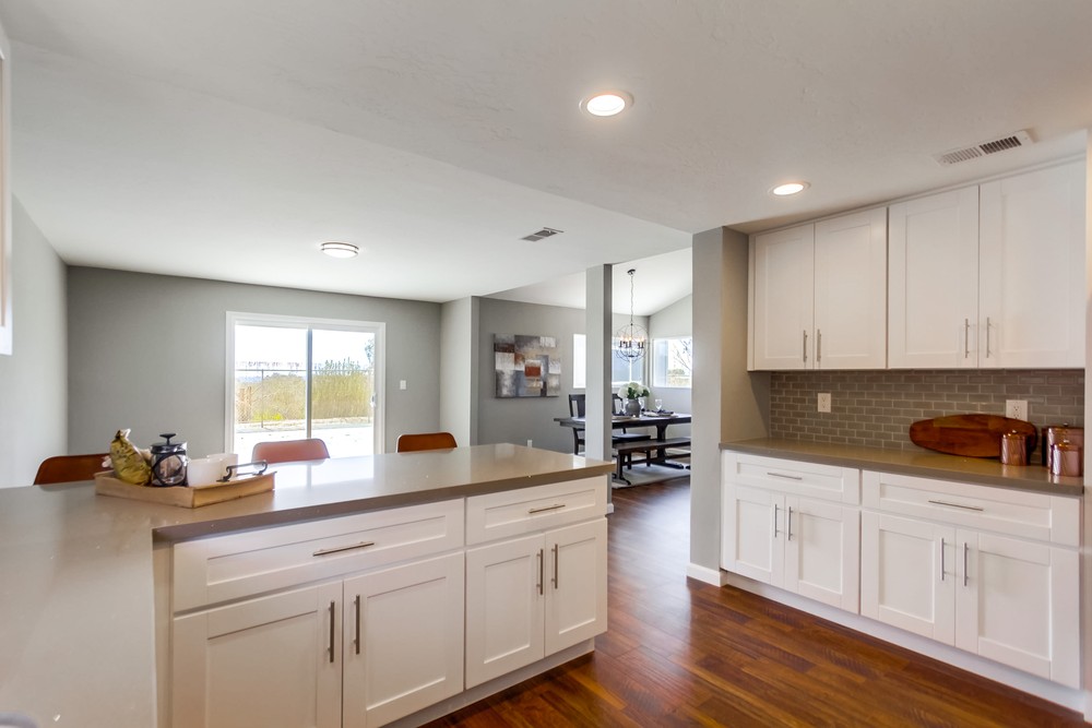 Virtual tour photo 24 of 53 for 1898 Ballina Dr San Diego