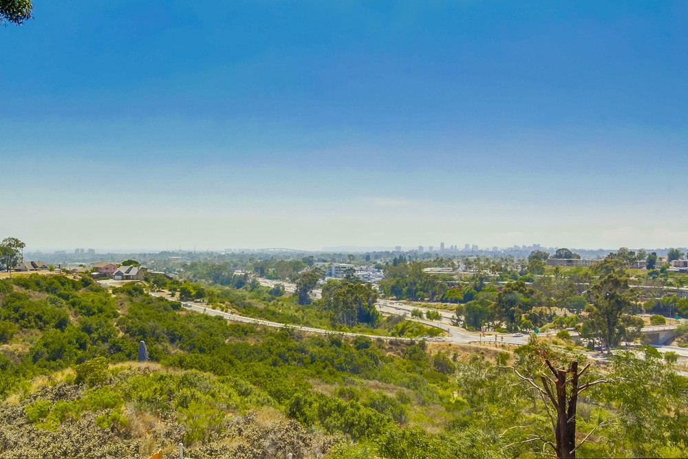 Virtual tour photo 33 of 53 for 1898 Ballina Dr San Diego