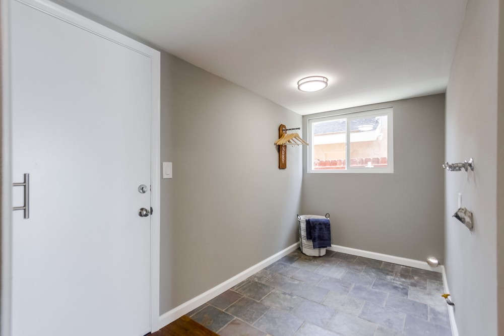 Virtual tour photo 45 of 53 for 1898 Ballina Dr San Diego