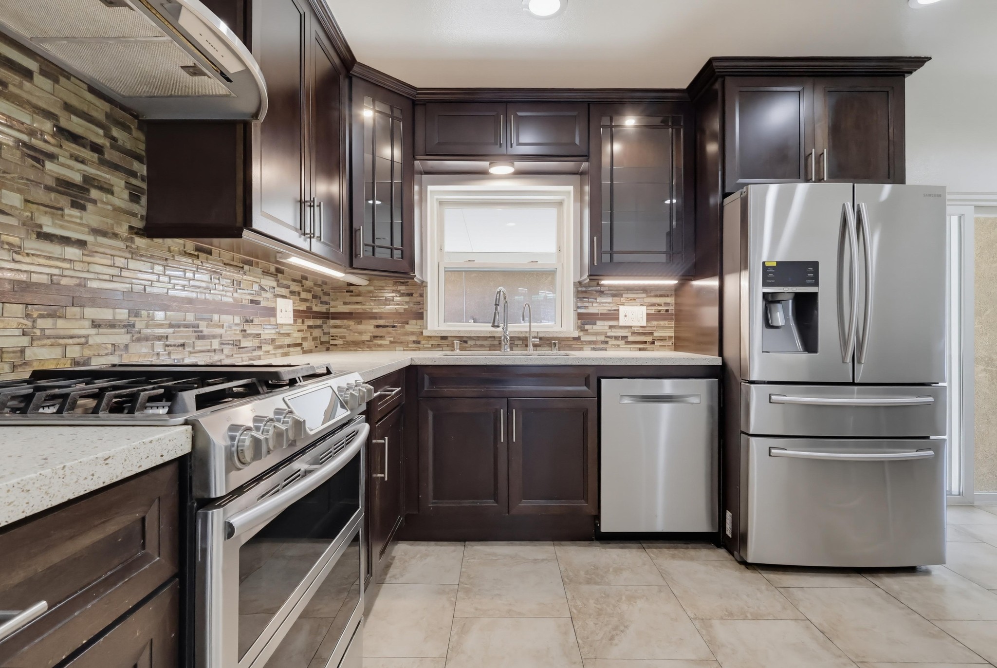 Virtual tour photo 29 of 94 for 1901 E 63rd St