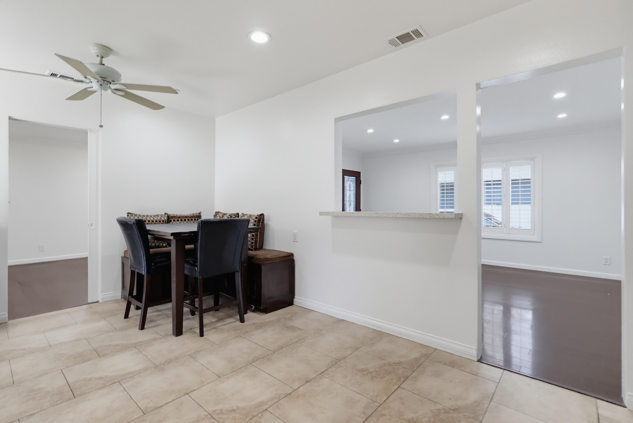 Virtual tour photo 32 of 94 for 1901 E 63rd St