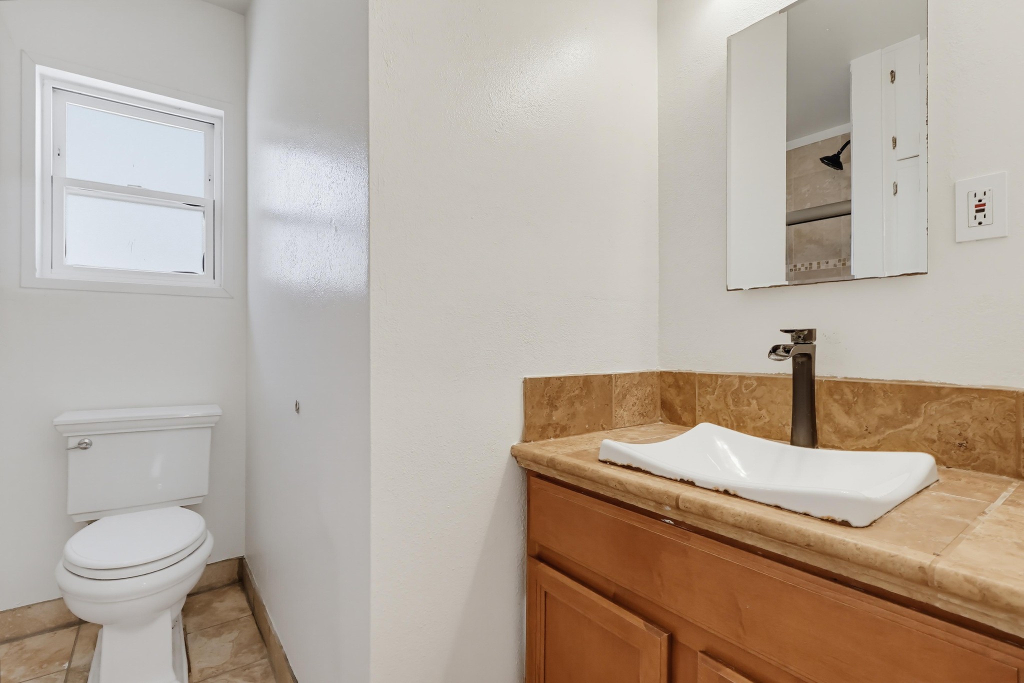 Virtual tour photo 37 of 94 for 1901 E 63rd St