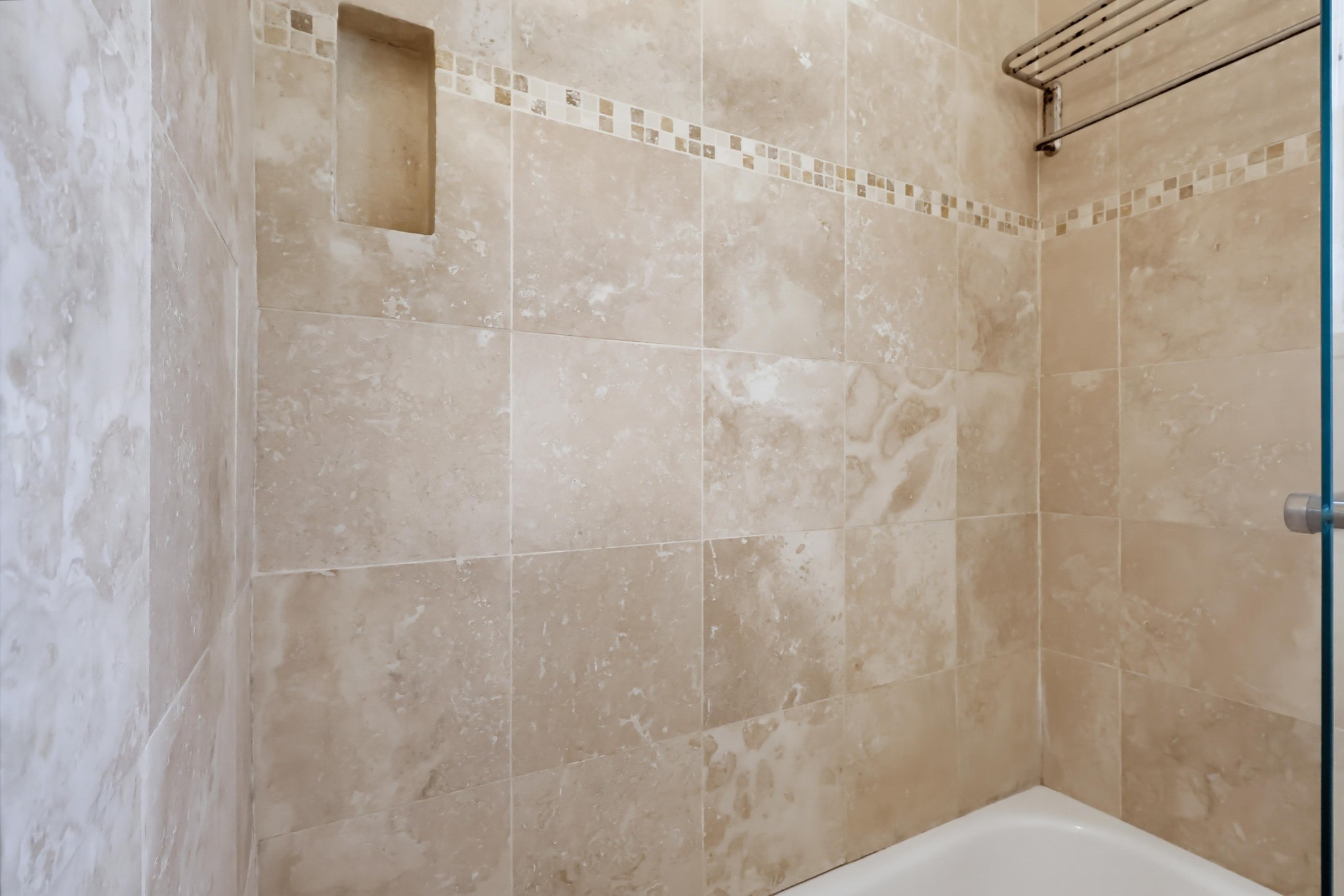 Virtual tour photo 38 of 94 for 1901 E 63rd St