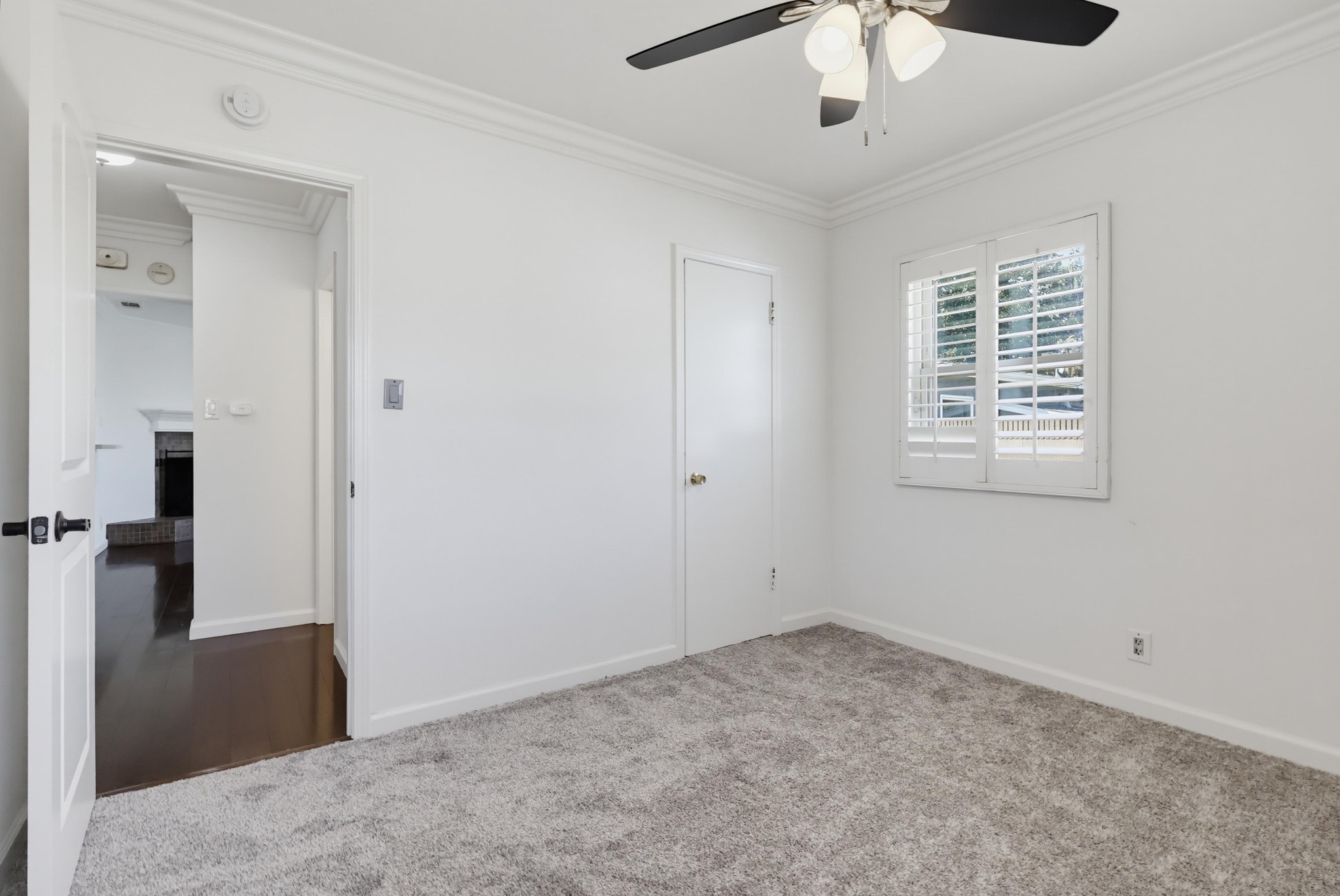 Virtual tour photo 43 of 94 for 1901 E 63rd St