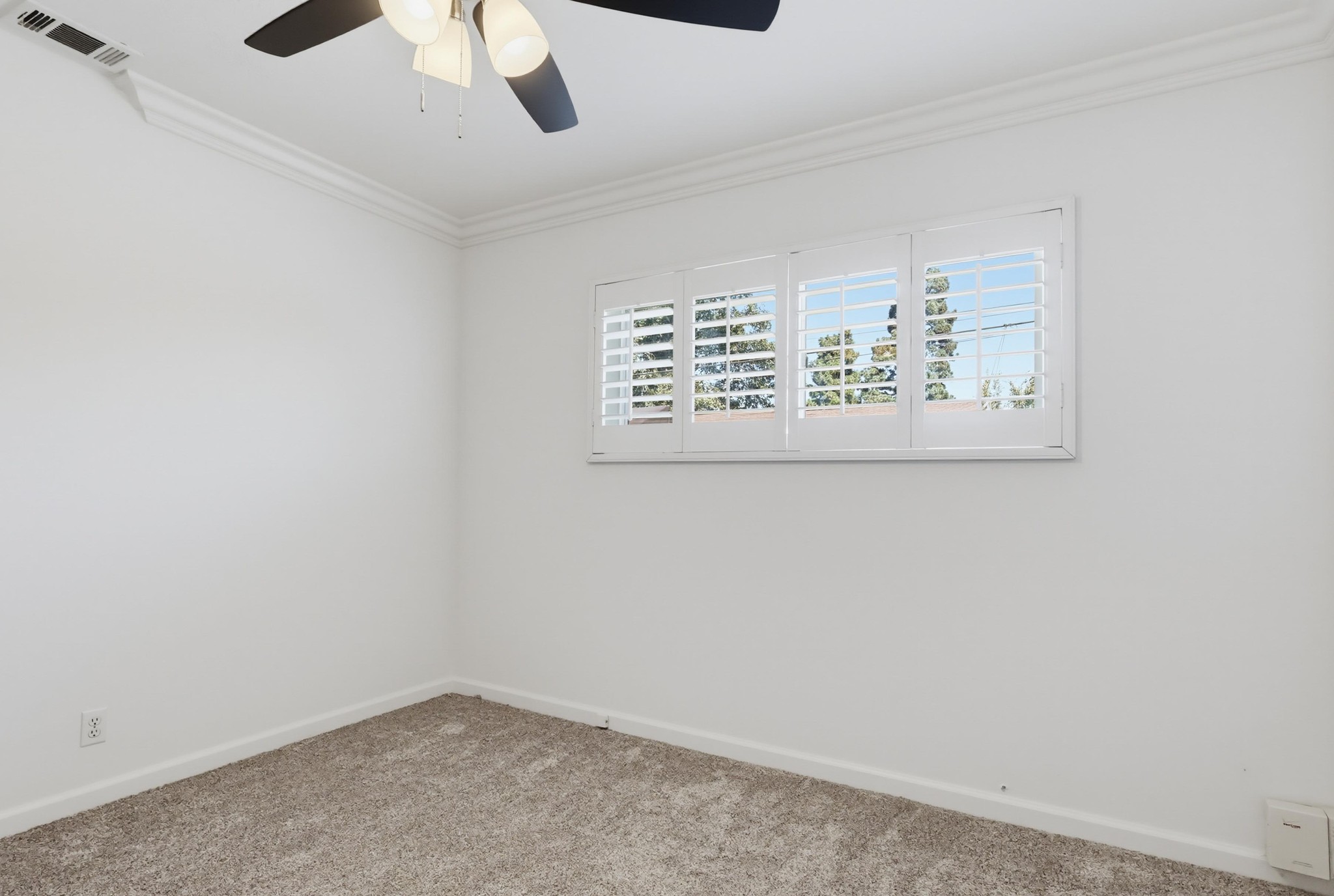 Virtual tour photo 48 of 94 for 1901 E 63rd St