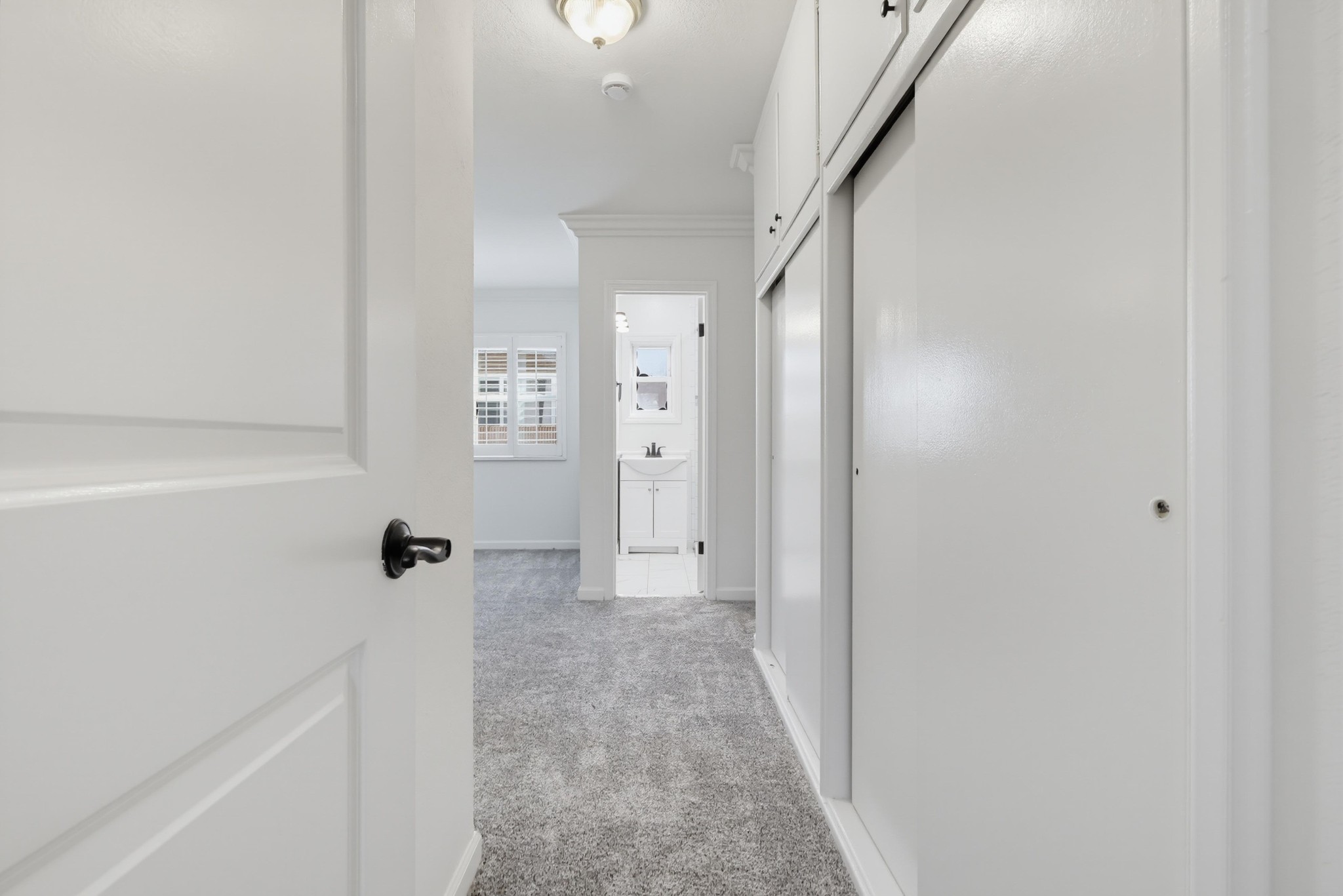 Virtual tour photo 52 of 94 for 1901 E 63rd St