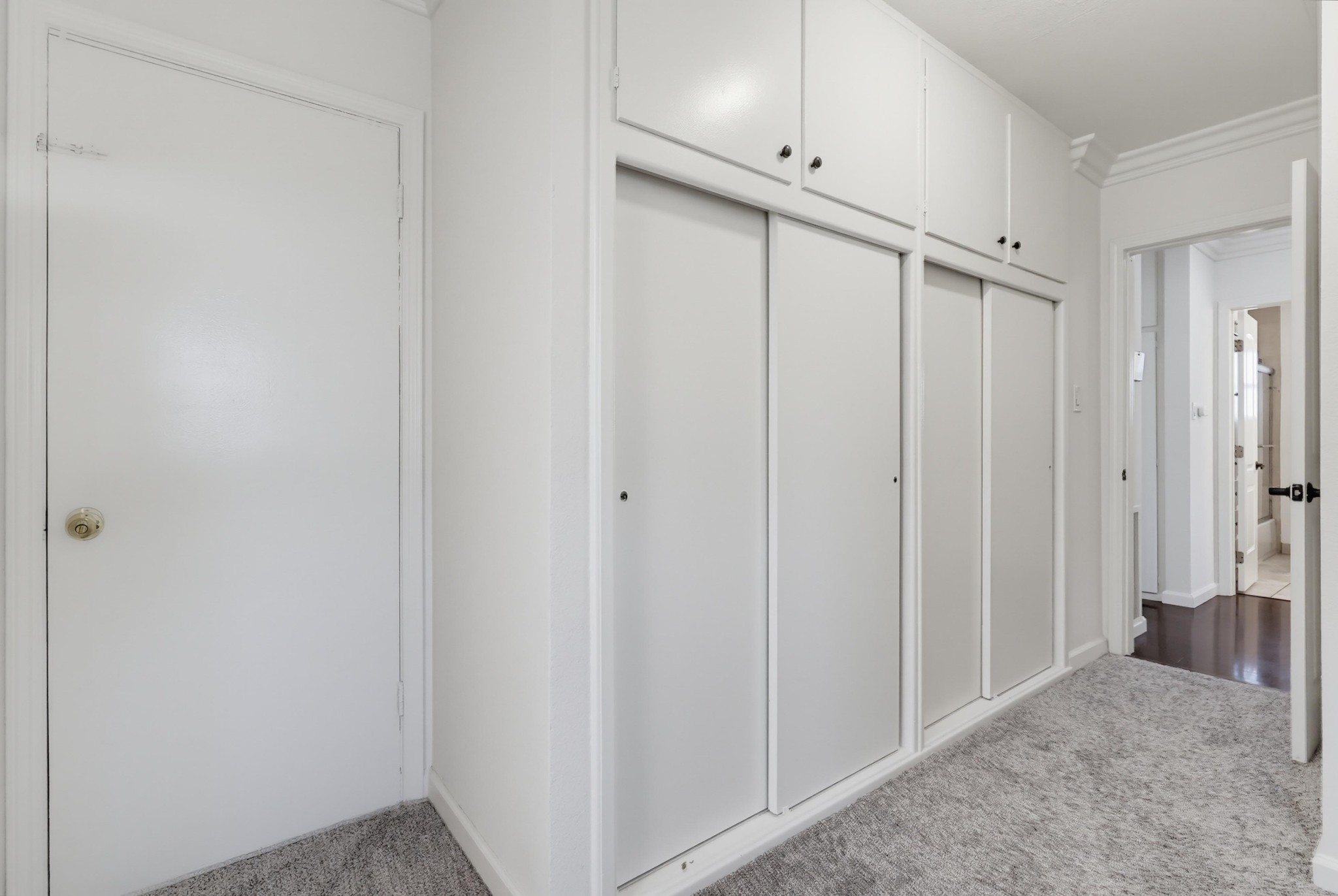 Virtual tour photo 57 of 94 for 1901 E 63rd St