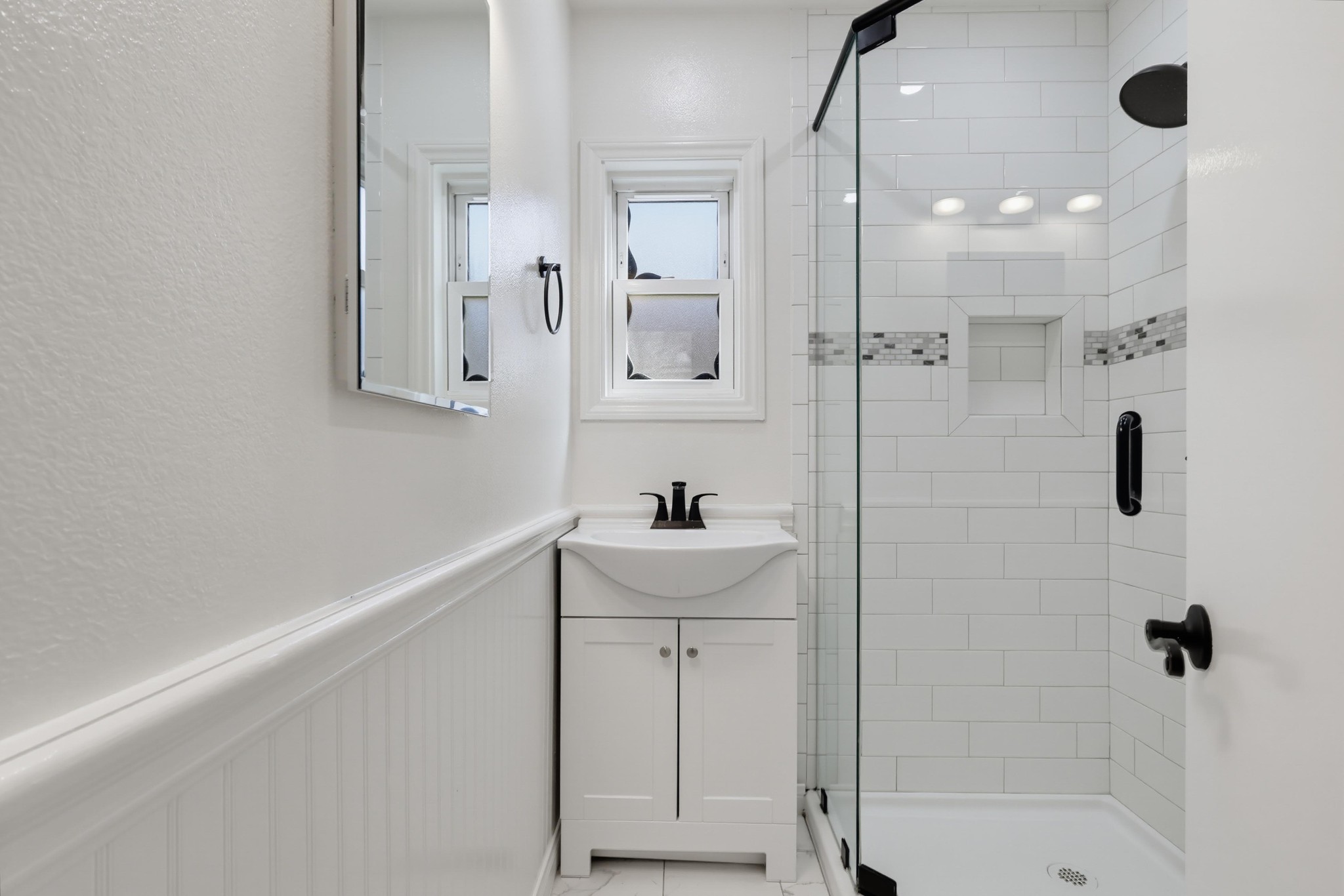 Virtual tour photo 58 of 94 for 1901 E 63rd St