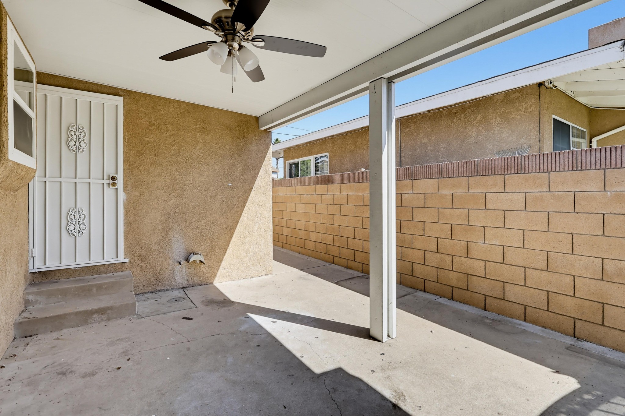 Virtual tour photo 62 of 94 for 1901 E 63rd St