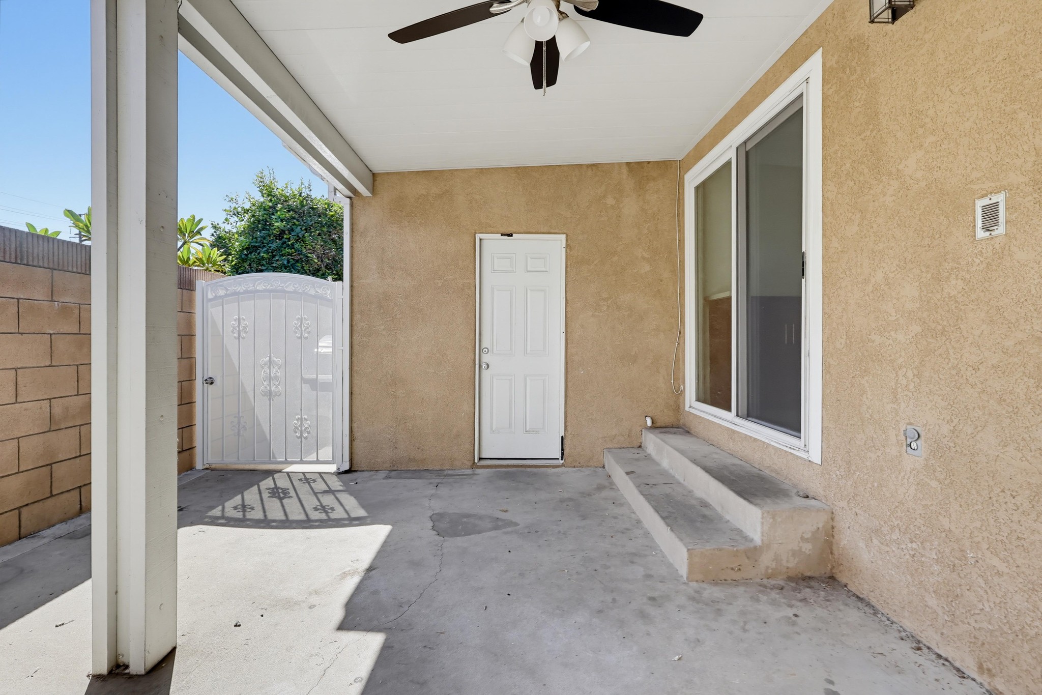 Virtual tour photo 65 of 94 for 1901 E 63rd St