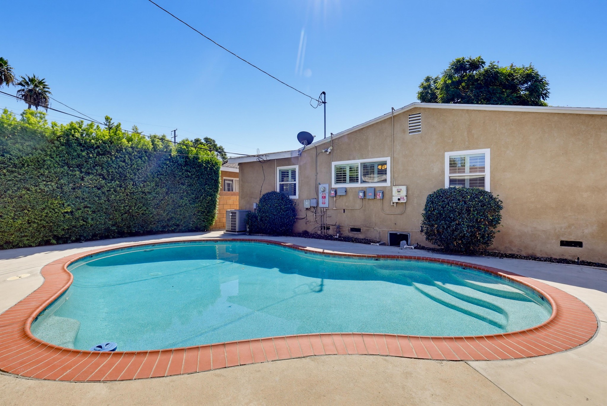 Virtual tour photo 70 of 94 for 1901 E 63rd St