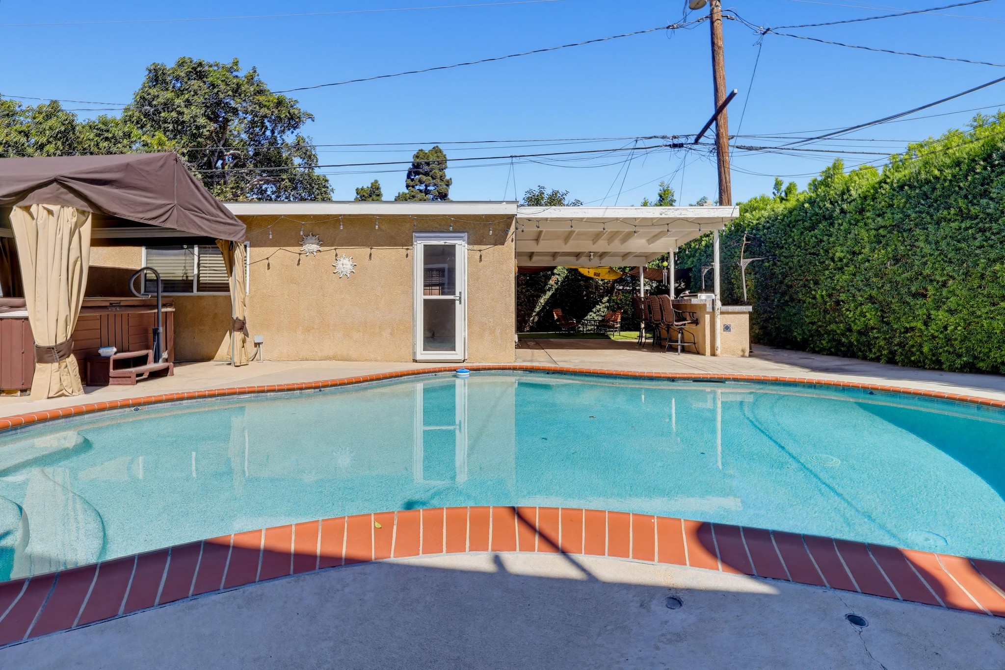 Virtual tour photo 74 of 94 for 1901 E 63rd St