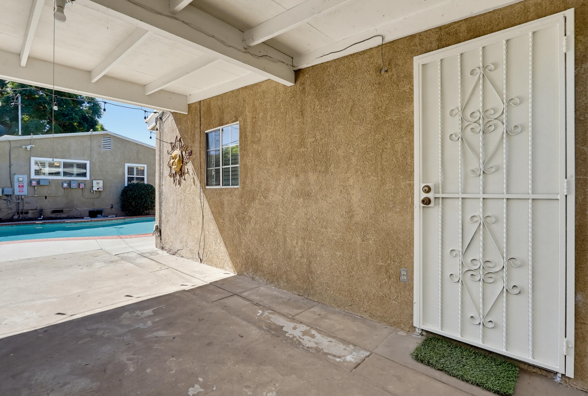 Virtual tour photo 84 of 94 for 1901 E 63rd St