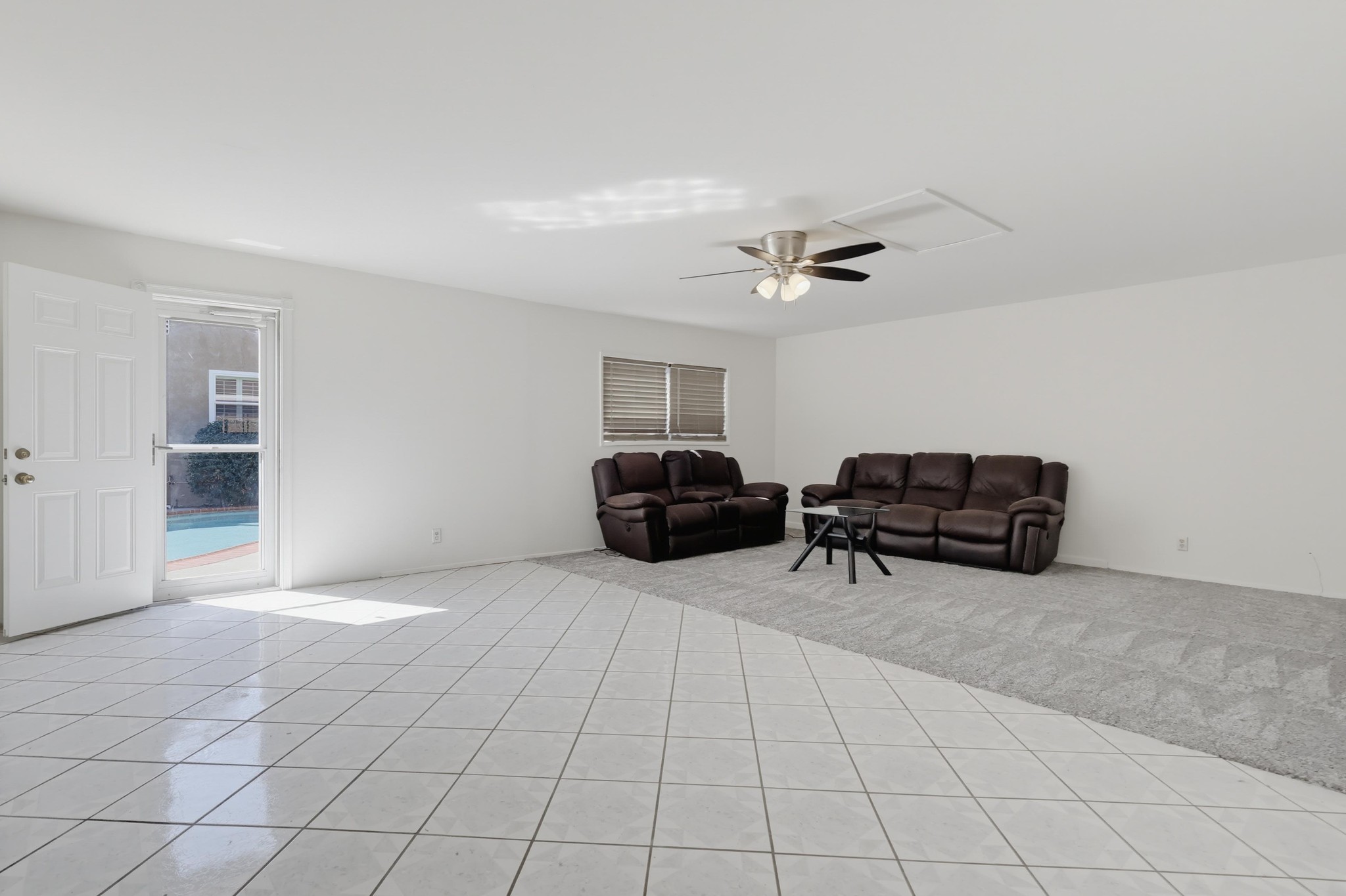 Virtual tour photo 85 of 94 for 1901 E 63rd St