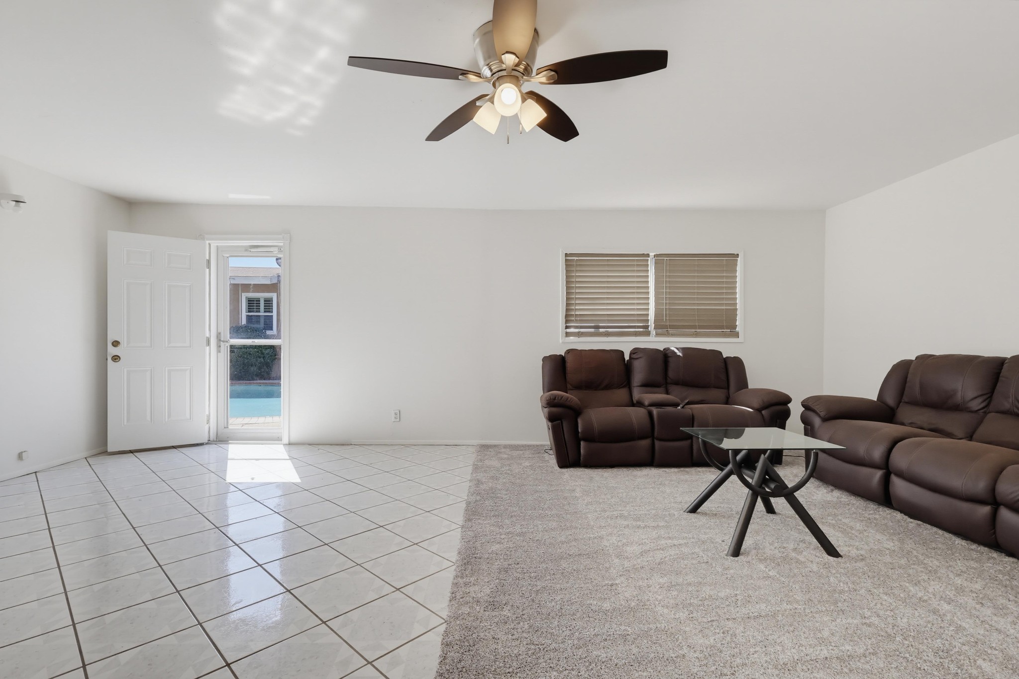 Virtual tour photo 86 of 94 for 1901 E 63rd St