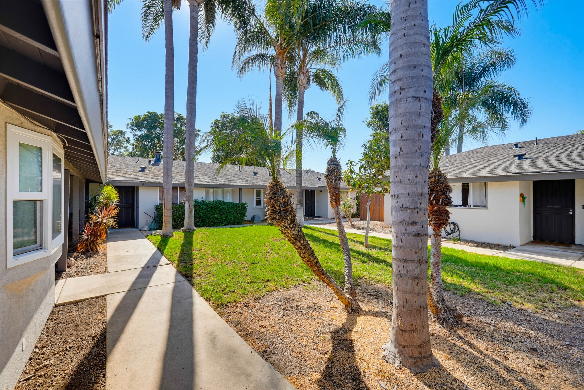 Virtual tour photo 11 of 64 for 1903 E 19th St