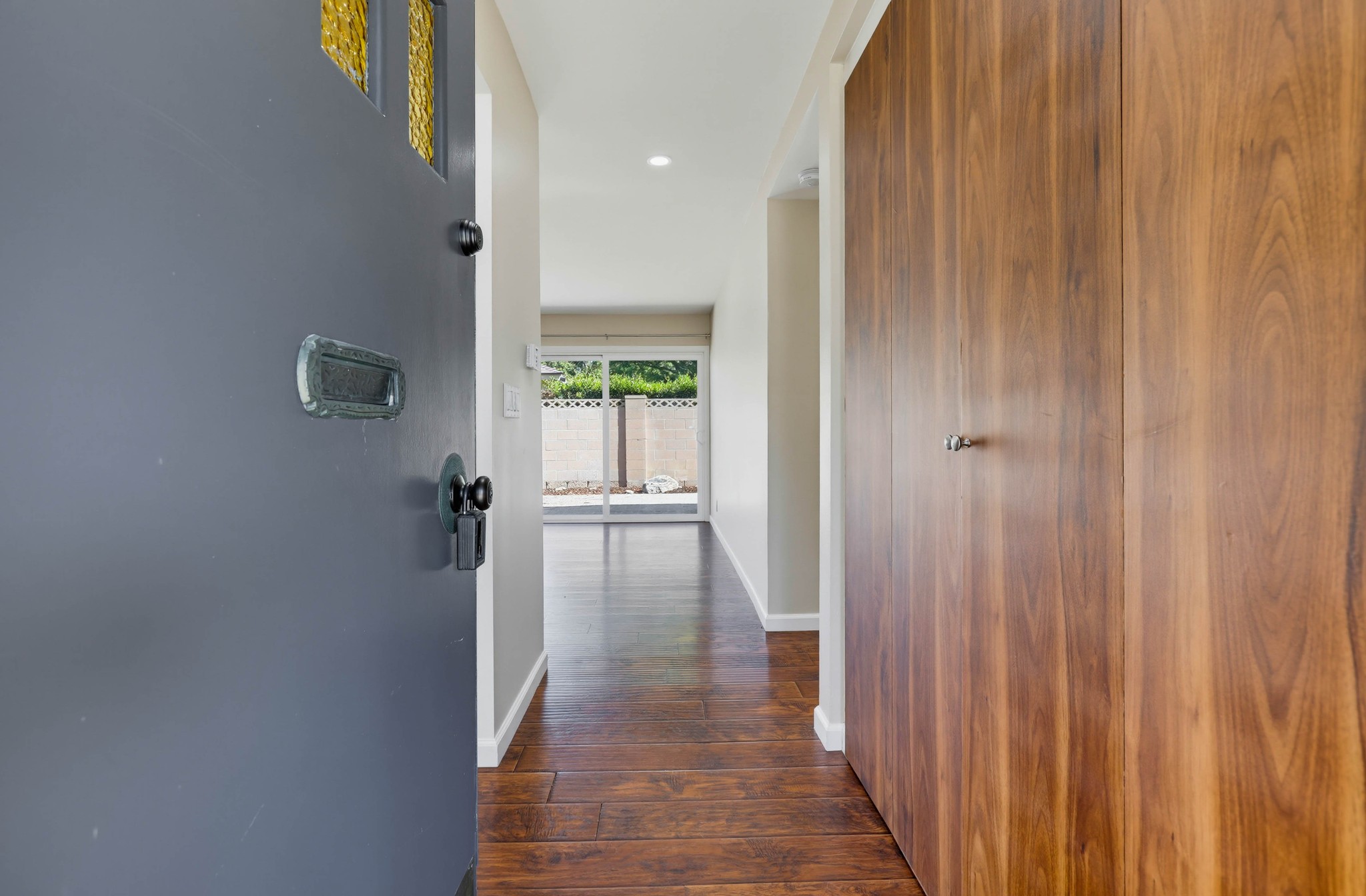Virtual tour photo 14 of 64 for 1903 E 19th St
