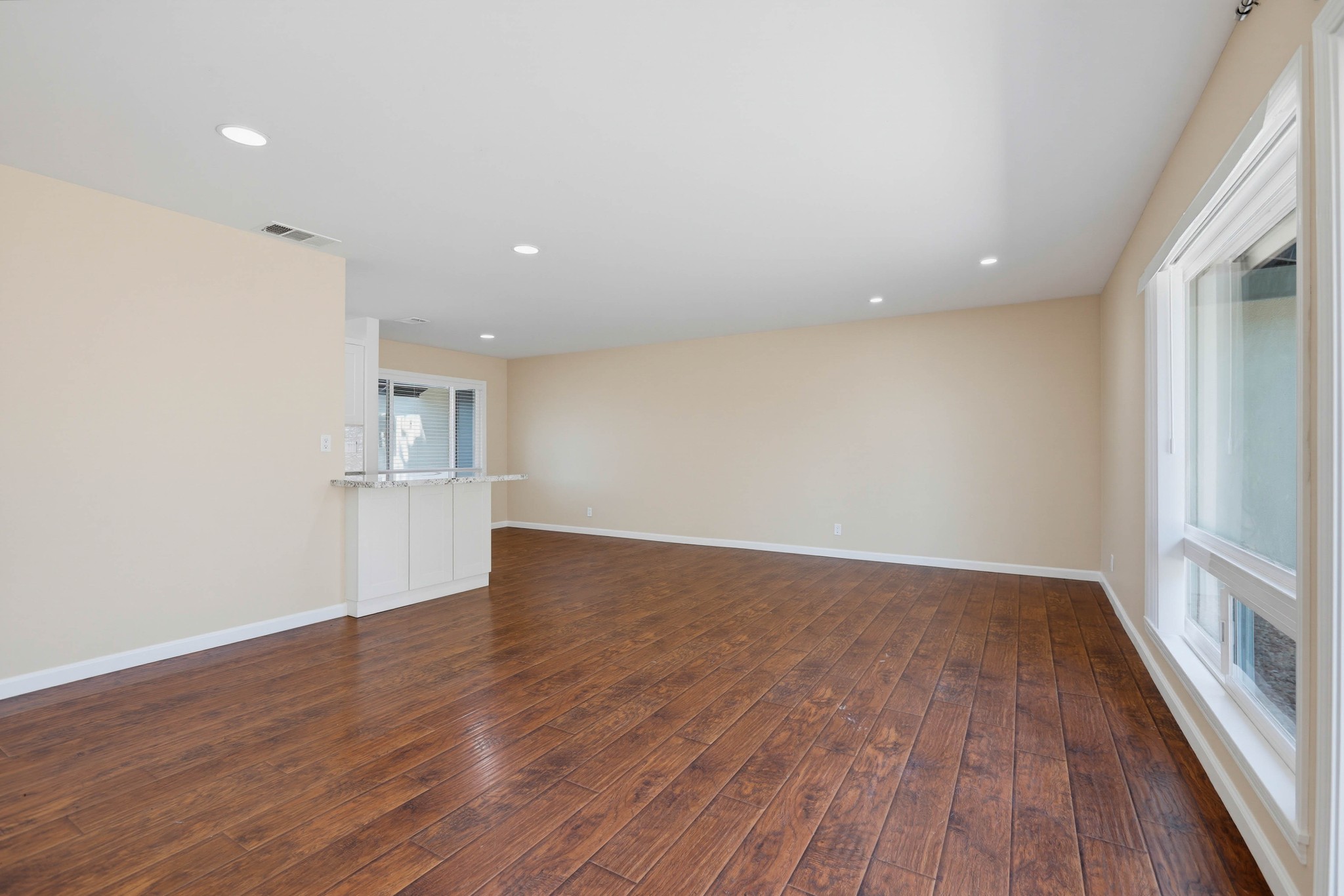 Virtual tour photo 19 of 64 for 1903 E 19th St