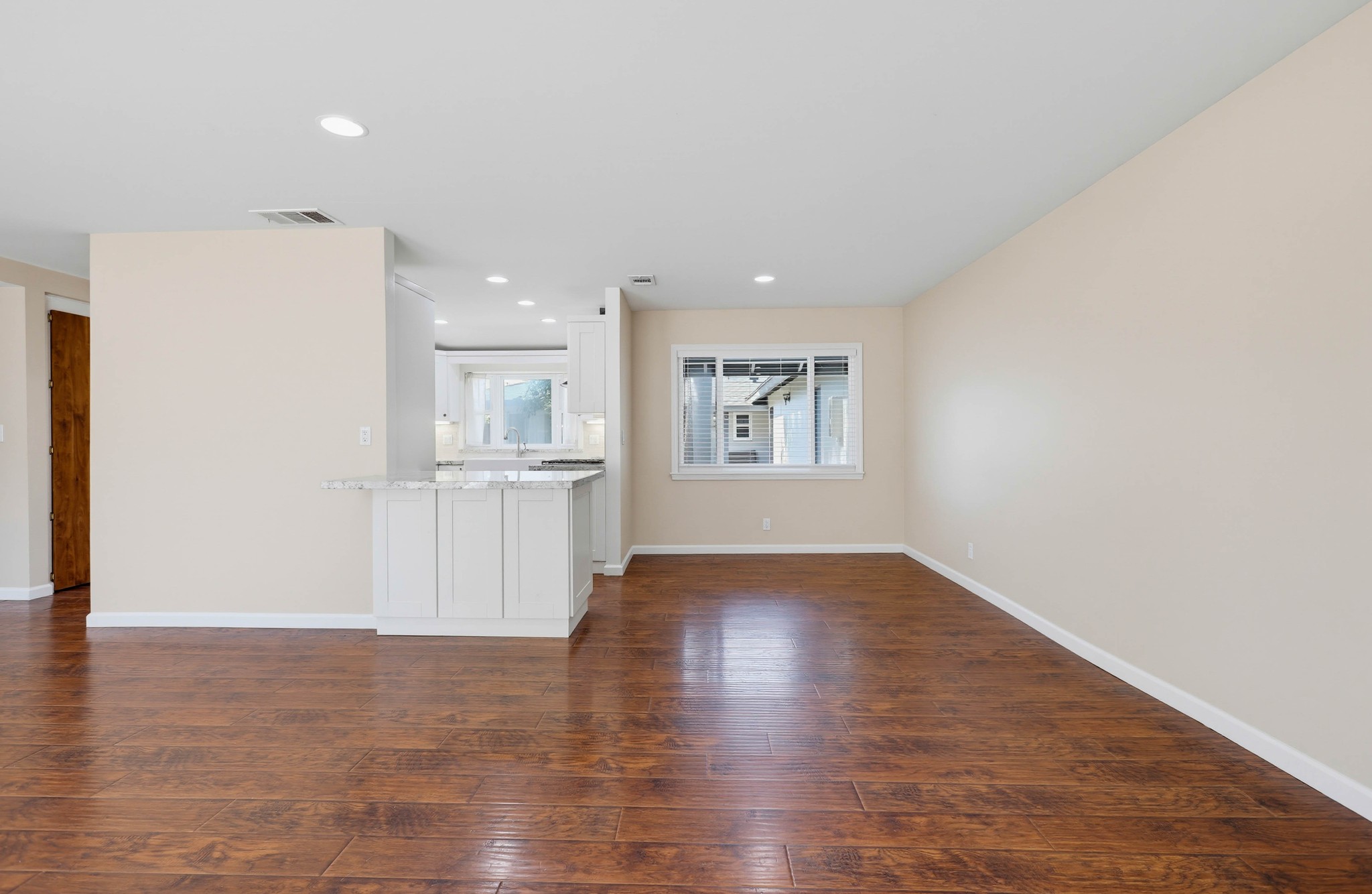 Virtual tour photo 23 of 64 for 1903 E 19th St