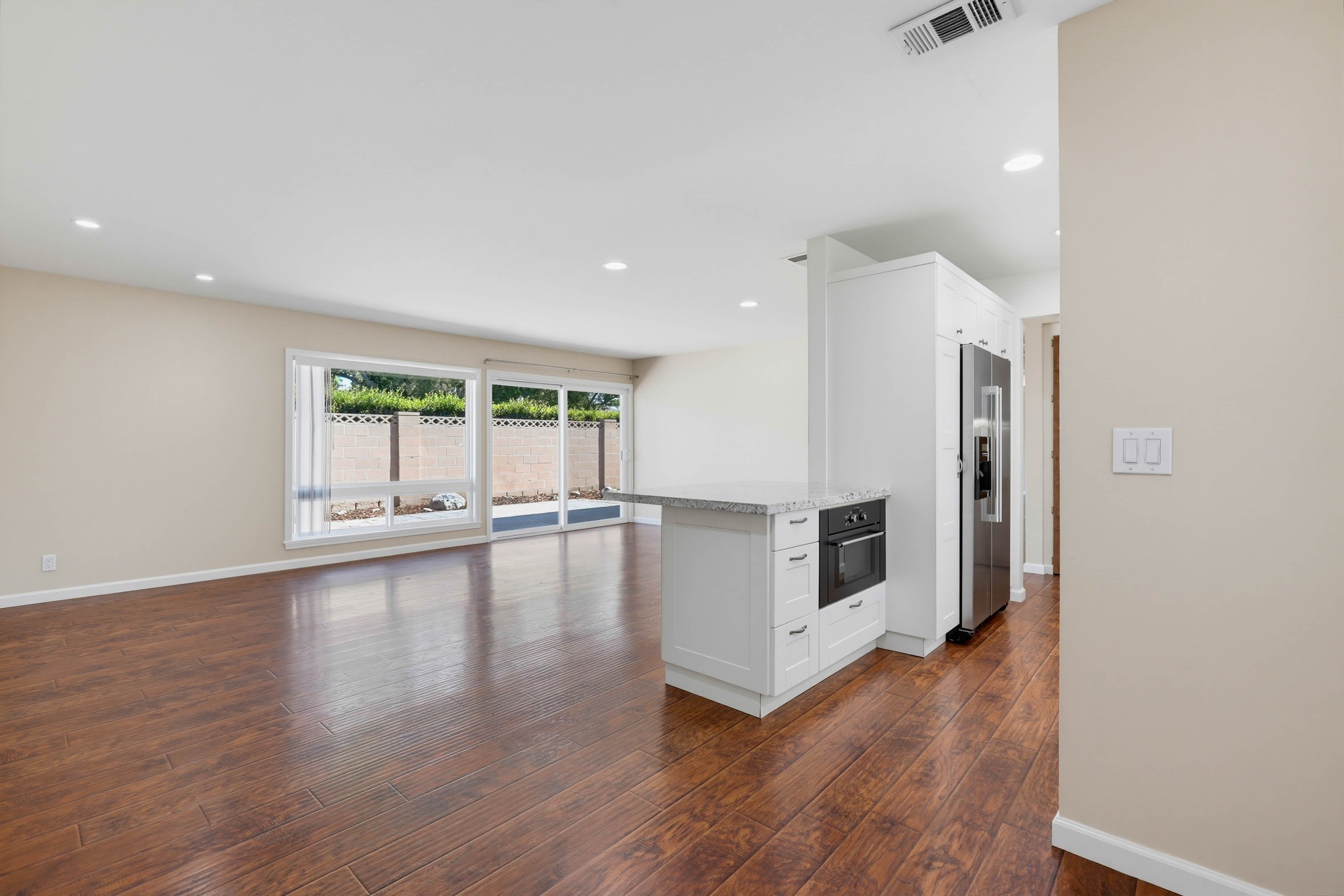 Virtual tour photo 26 of 64 for 1903 E 19th St