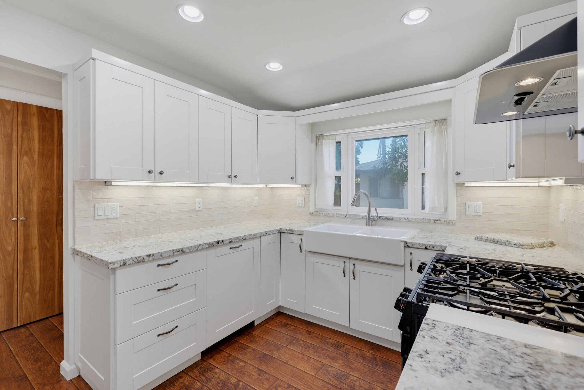 Virtual tour photo 29 of 64 for 1903 E 19th St