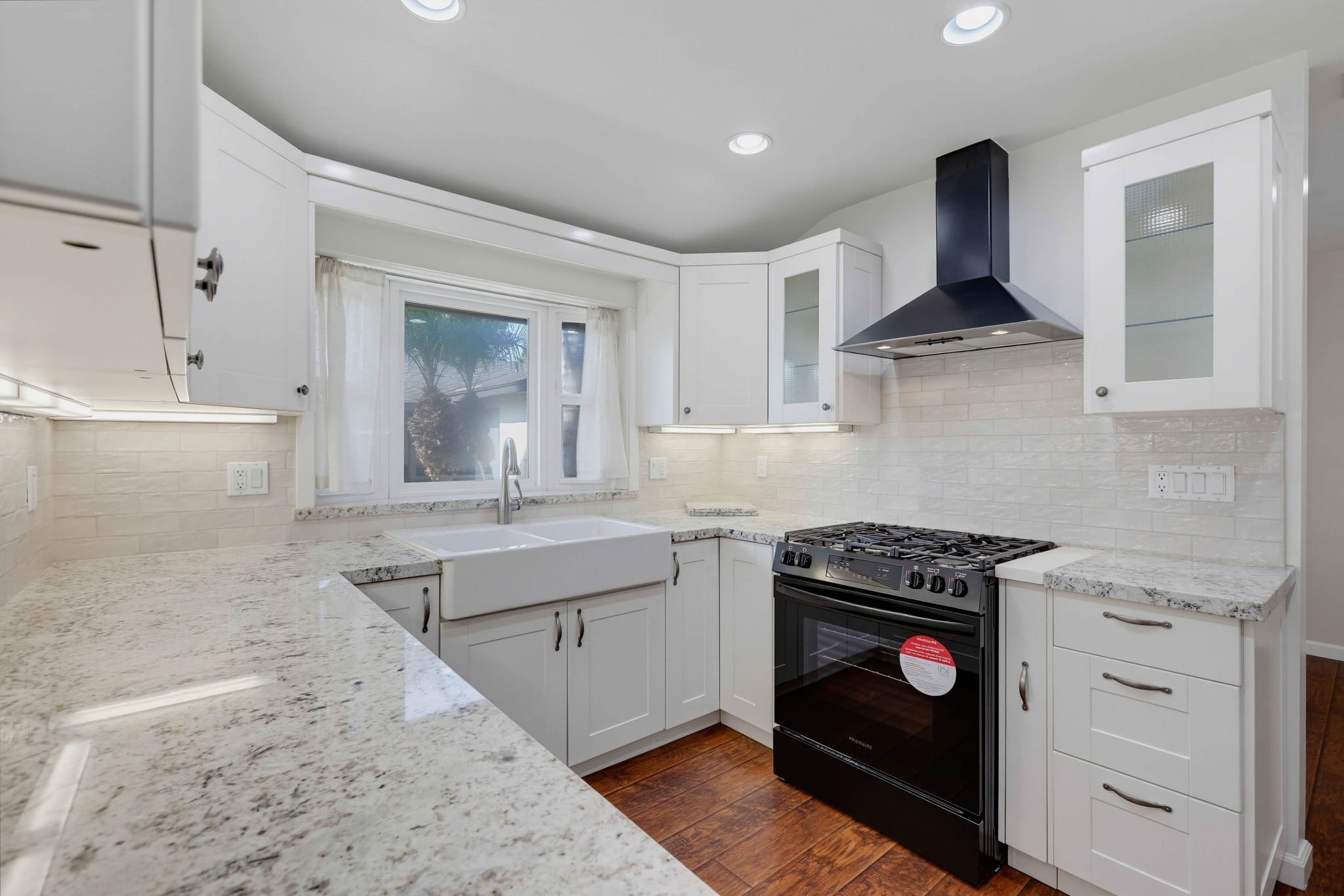 Virtual tour photo 30 of 64 for 1903 E 19th St