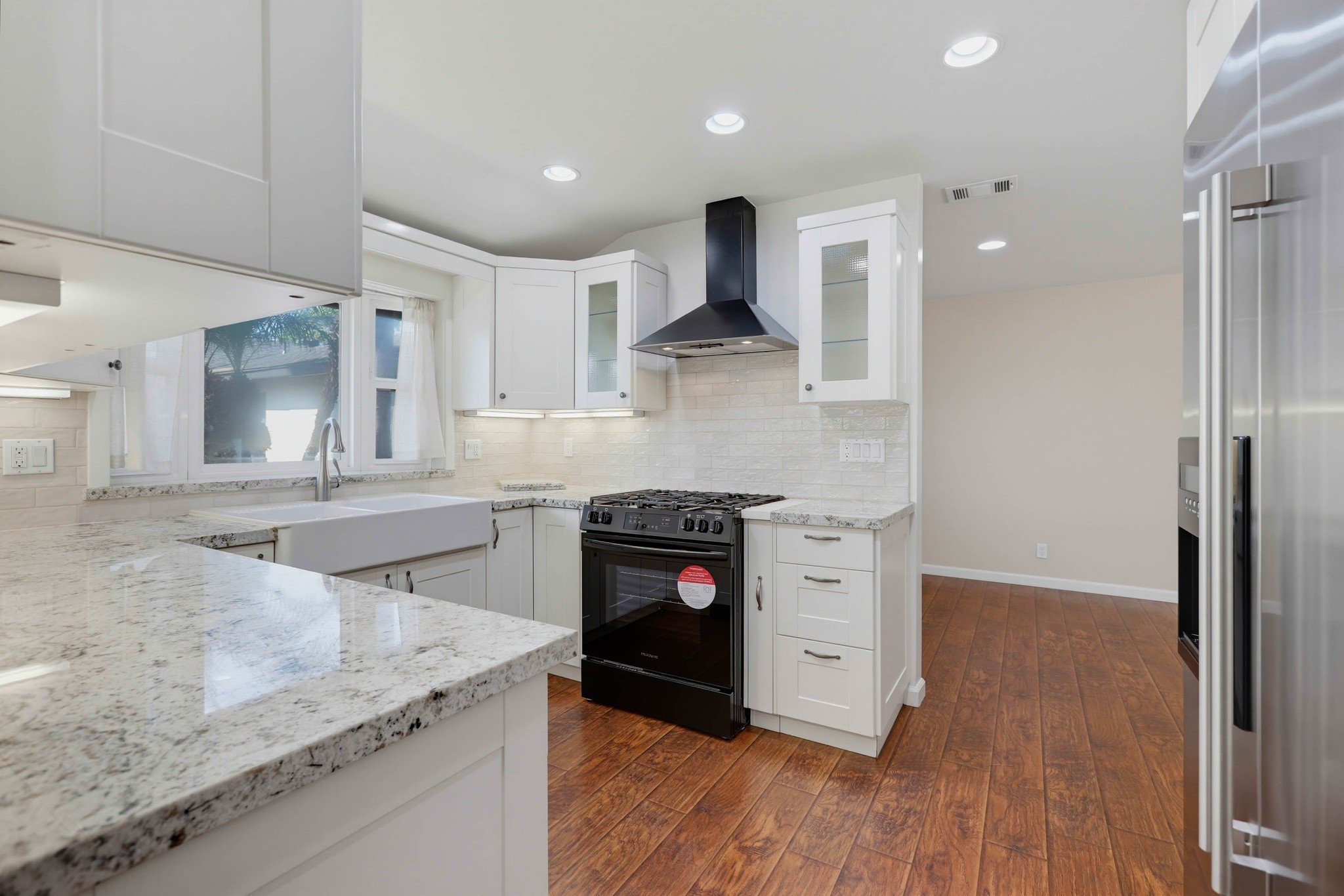 Virtual tour photo 32 of 64 for 1903 E 19th St