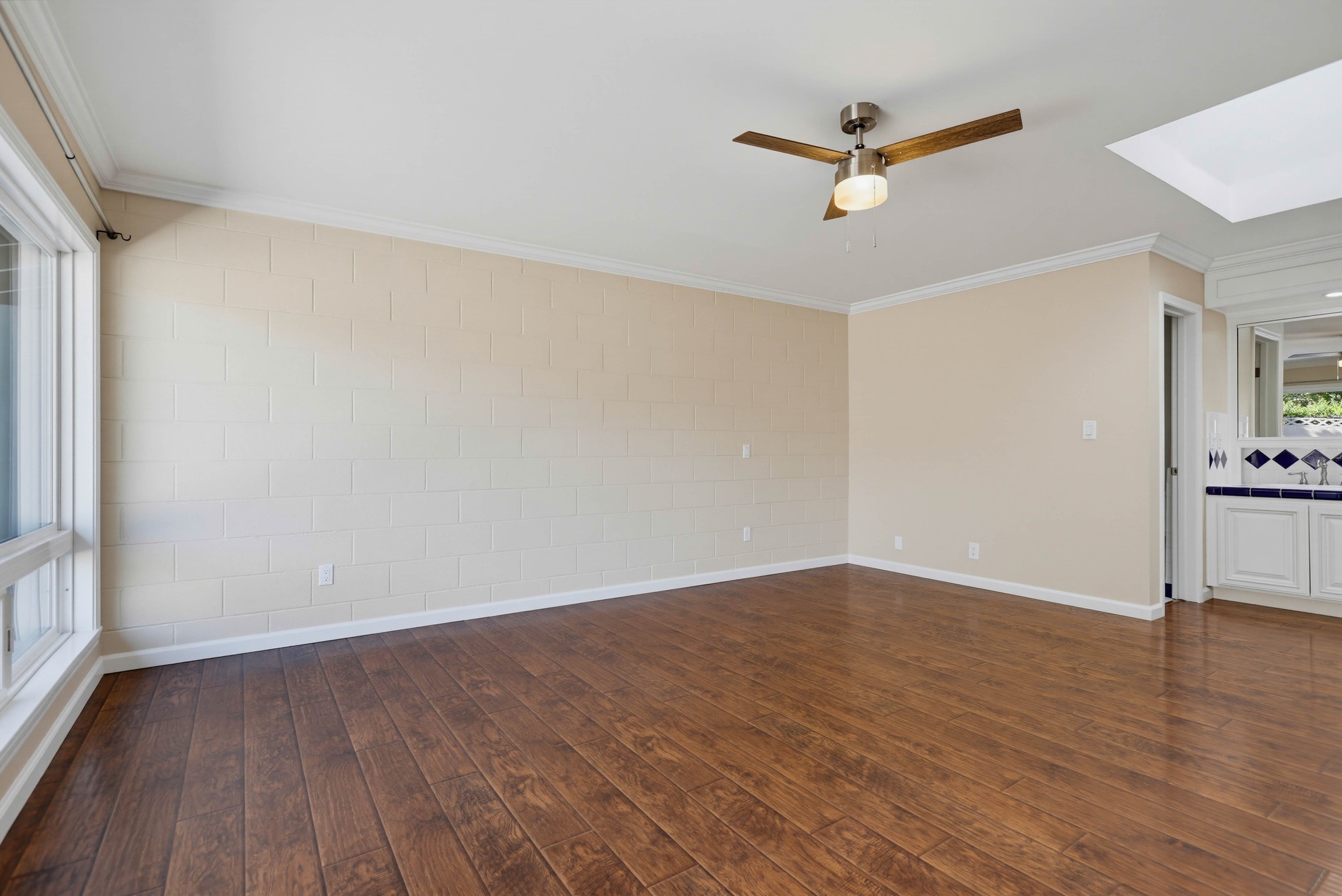 Virtual tour photo 39 of 64 for 1903 E 19th St