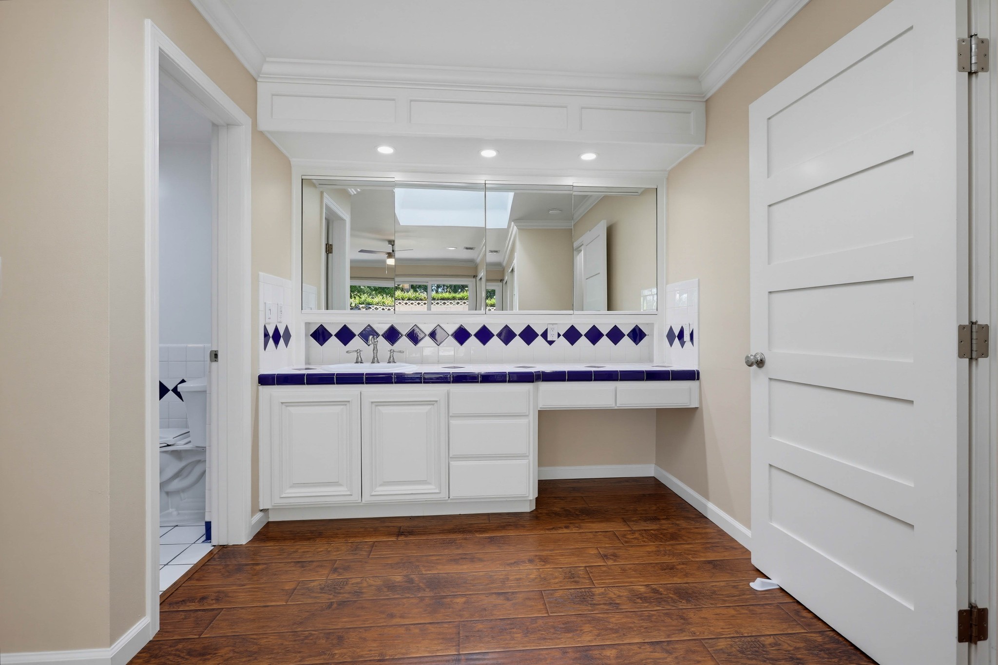 Virtual tour photo 41 of 64 for 1903 E 19th St