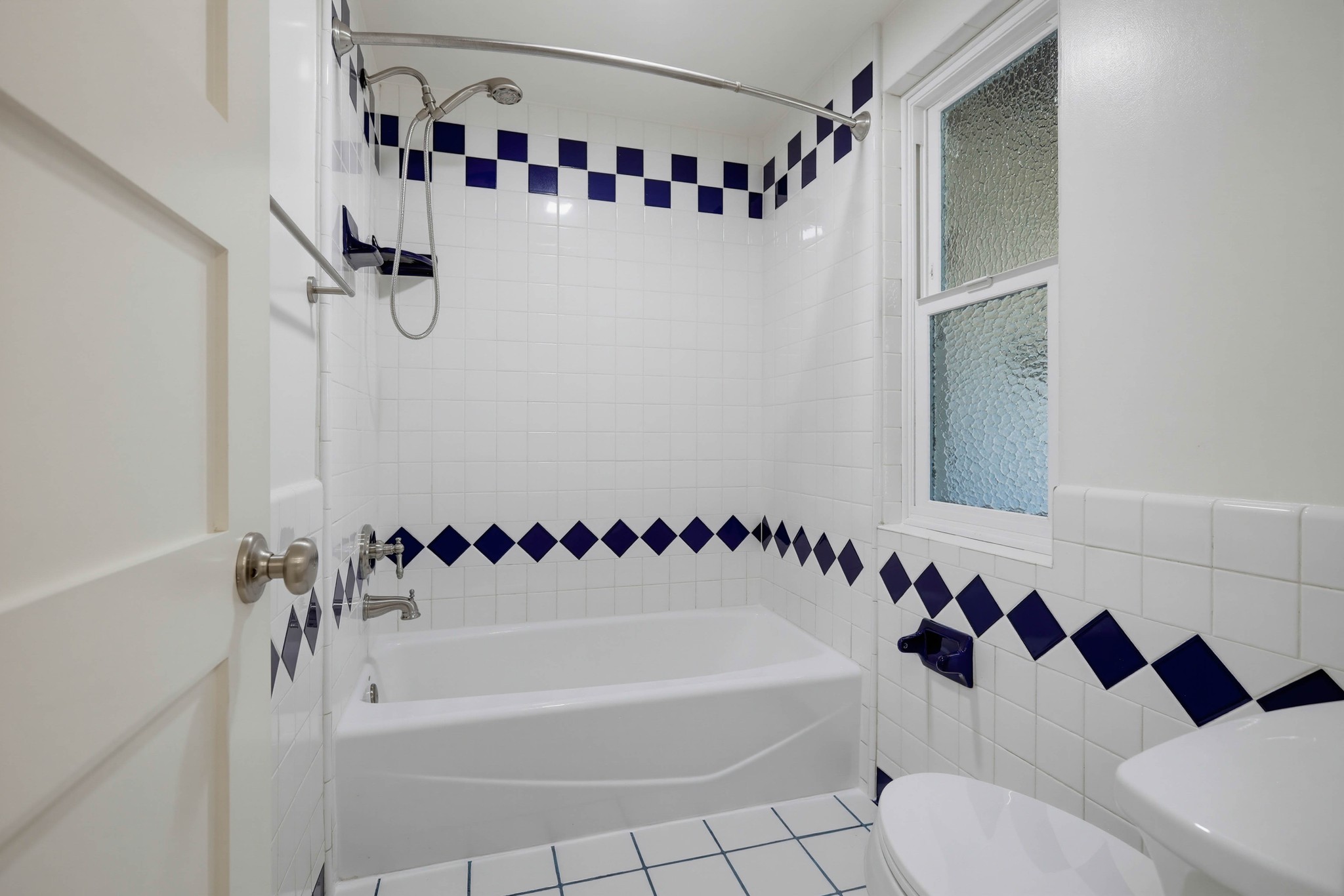 Virtual tour photo 42 of 64 for 1903 E 19th St