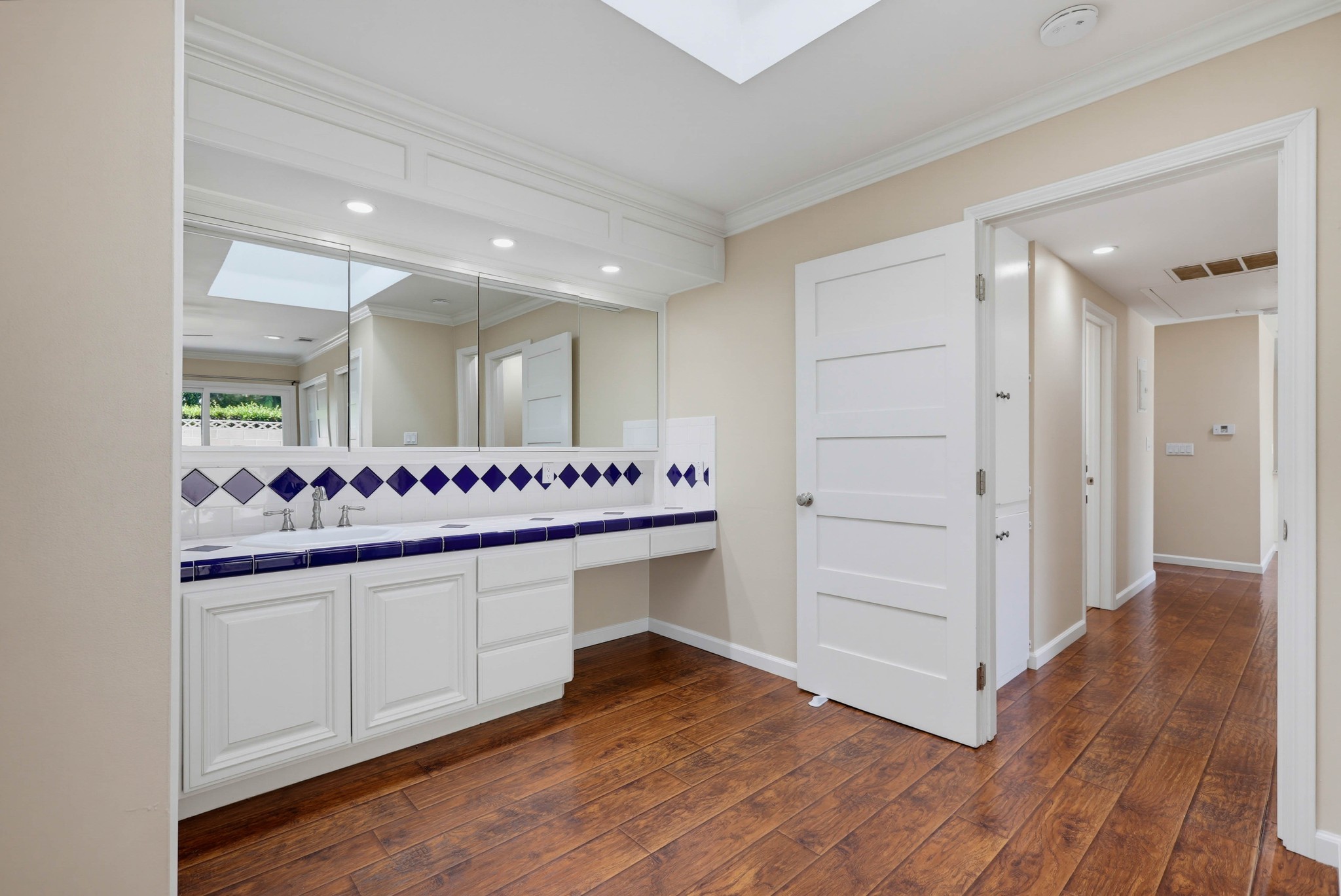 Virtual tour photo 43 of 64 for 1903 E 19th St