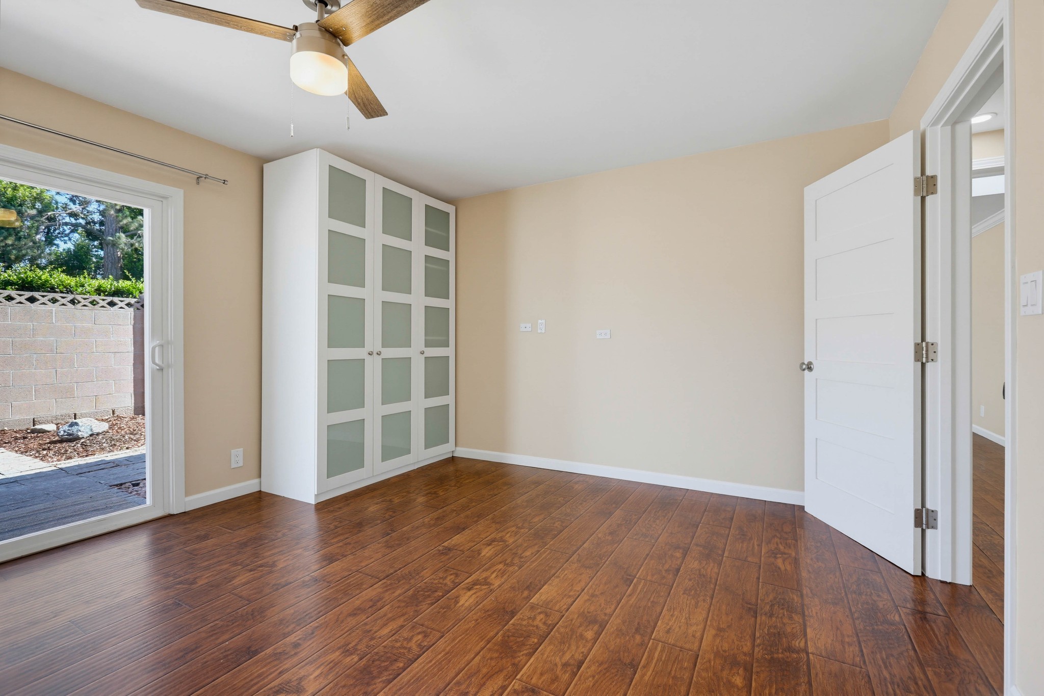 Virtual tour photo 46 of 64 for 1903 E 19th St