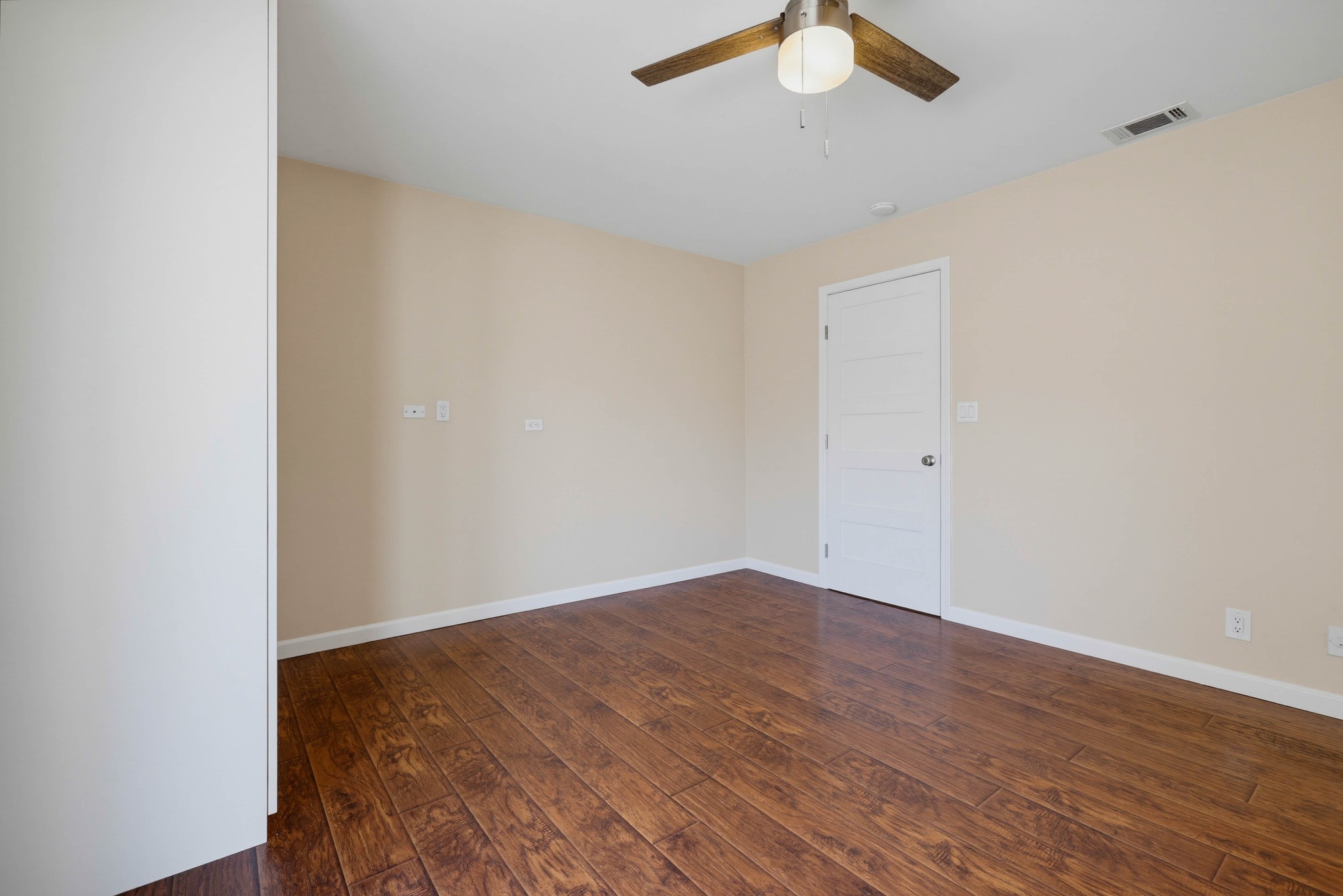 Virtual tour photo 47 of 64 for 1903 E 19th St