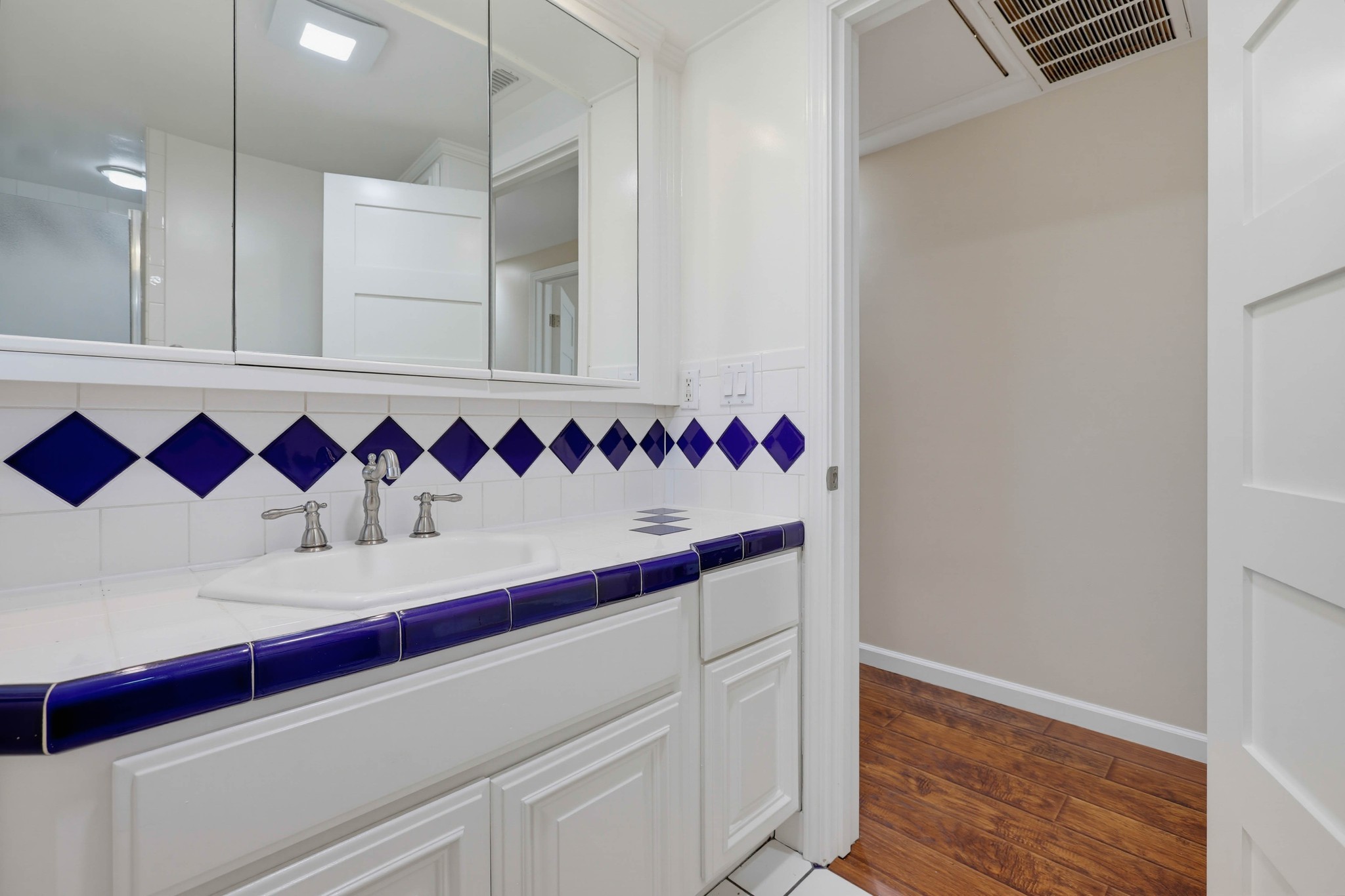 Virtual tour photo 53 of 64 for 1903 E 19th St