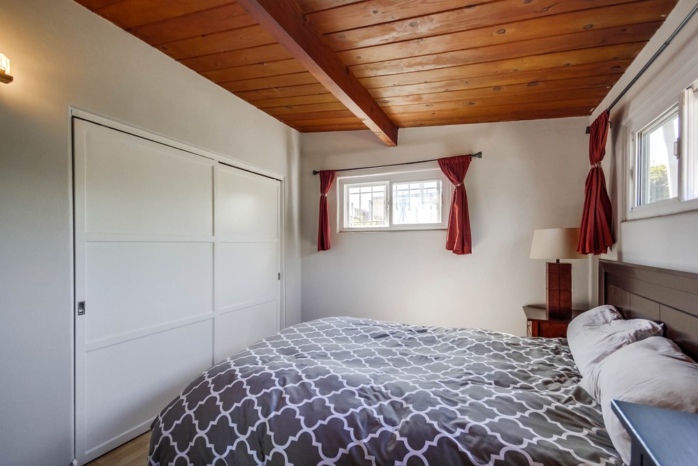 Virtual tour photo 23 of 35 for 1905 Missouri St