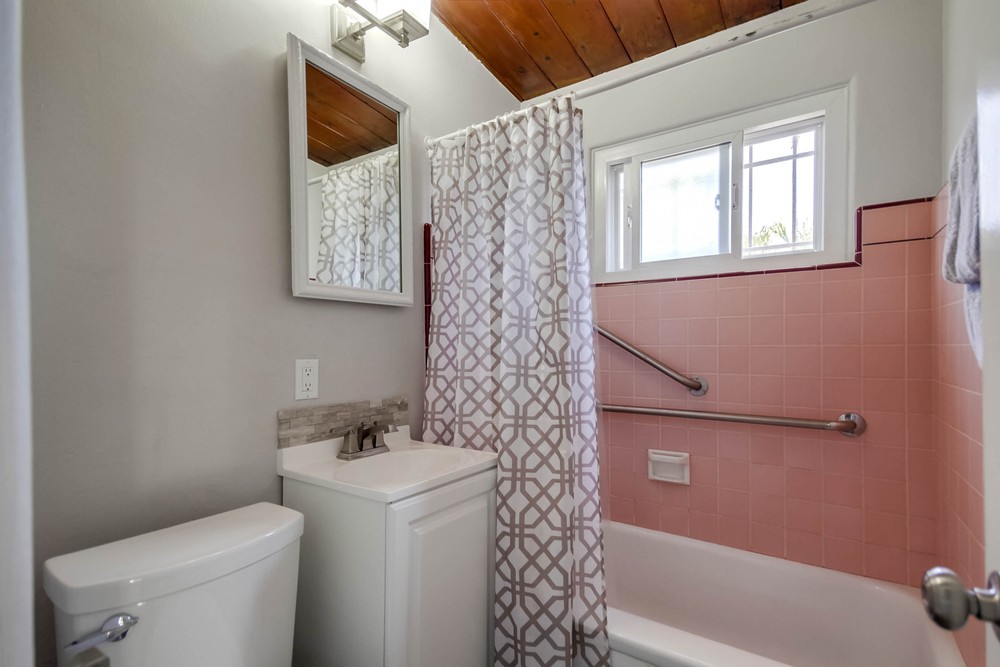 Virtual tour photo 28 of 35 for 1905 Missouri St
