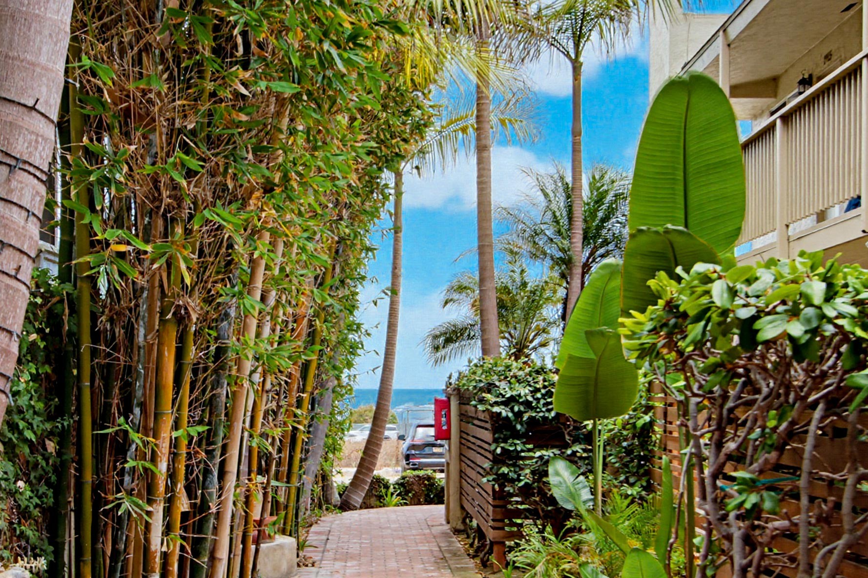 Virtual tour photo 10 of 46 for 1909 San Elijo Ave