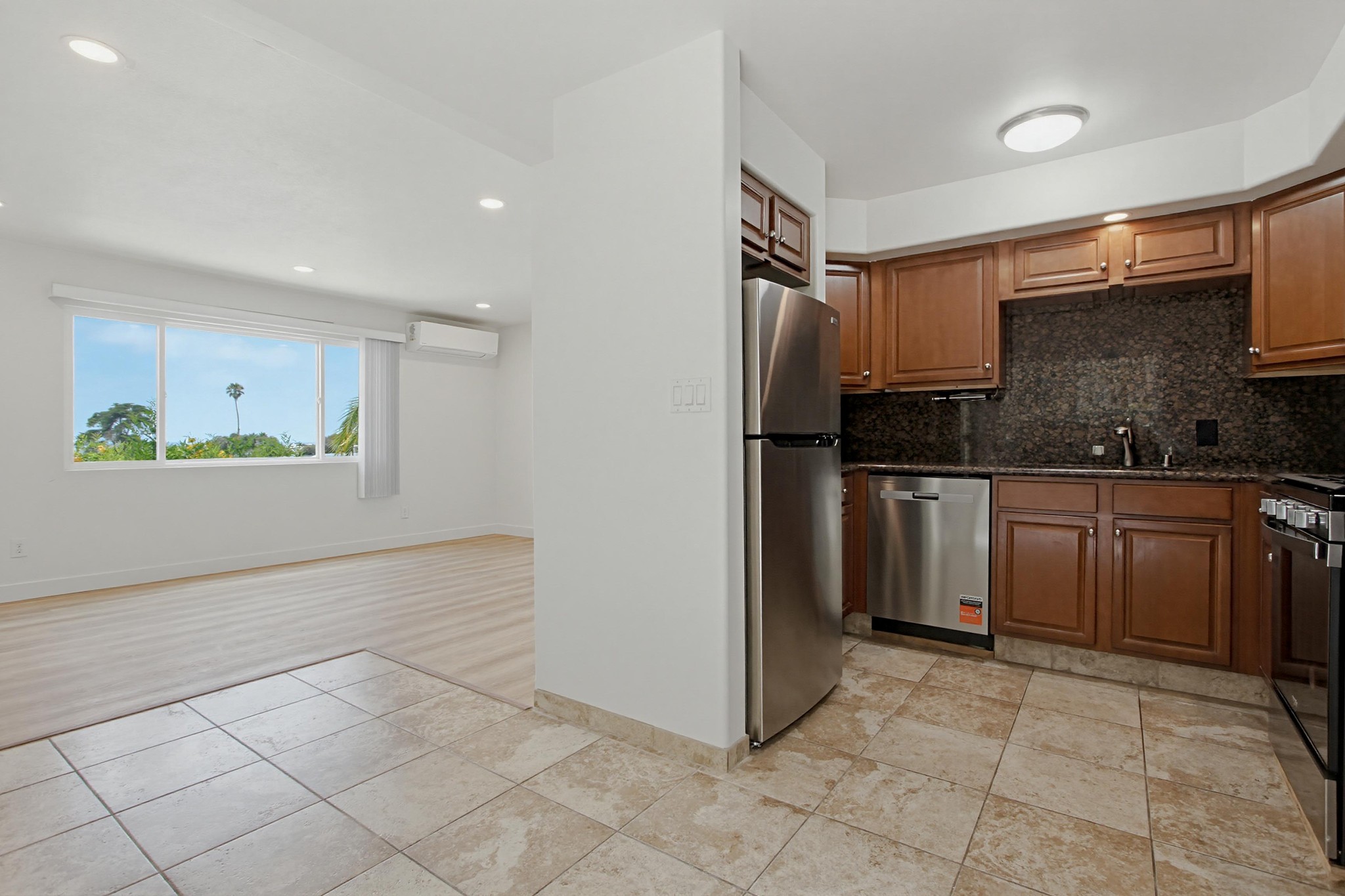 Virtual tour photo 24 of 46 for 1909 San Elijo Ave