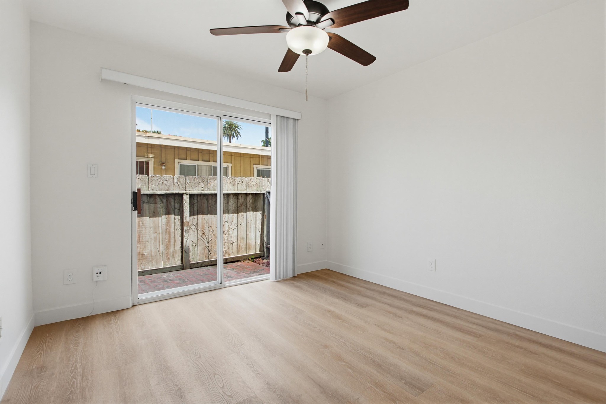 Virtual tour photo 33 of 46 for 1909 San Elijo Ave