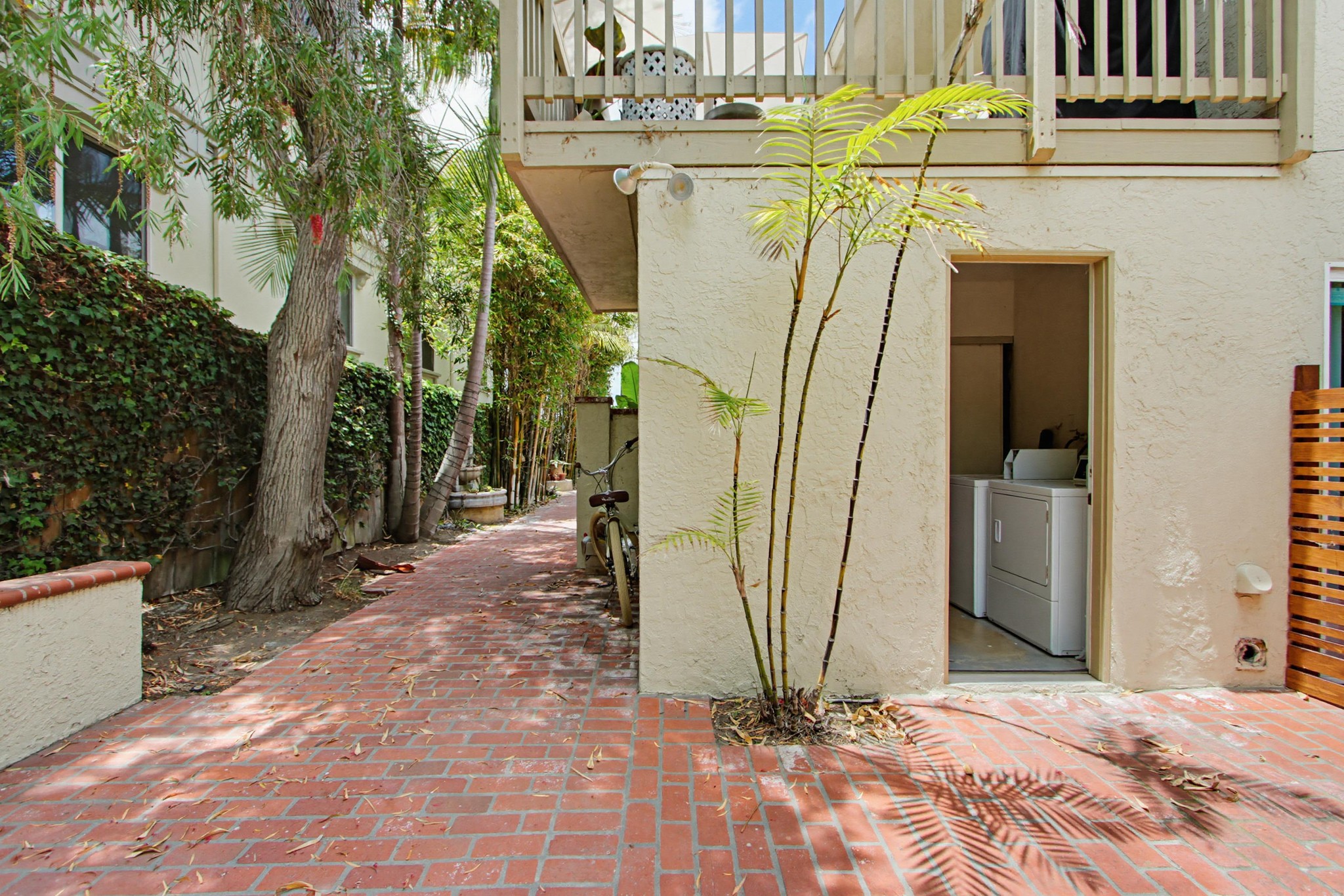 Virtual tour photo 44 of 46 for 1909 San Elijo Ave